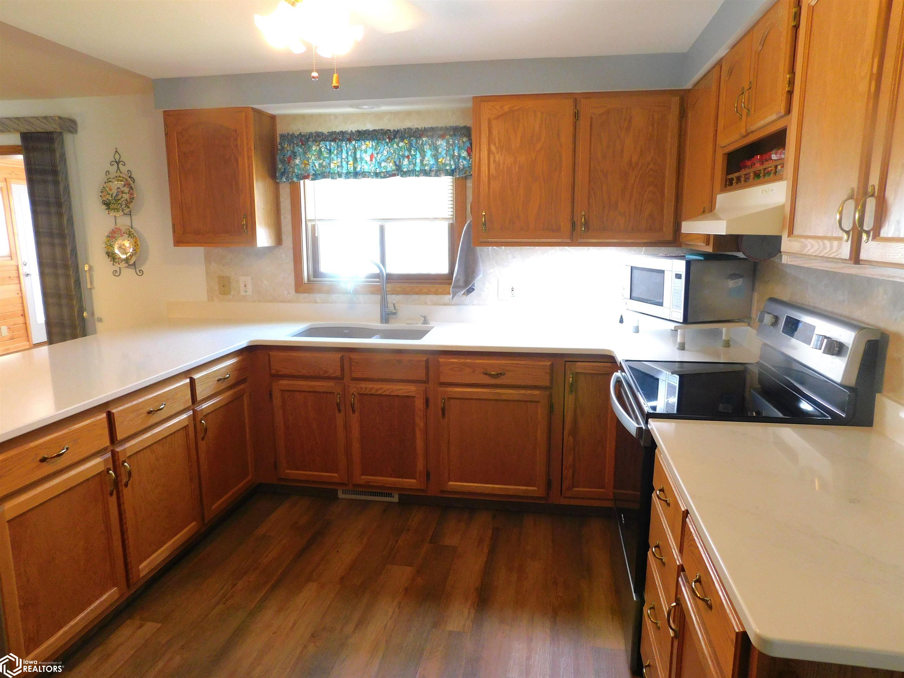 602 Valley Drive, Denison, Iowa image 3