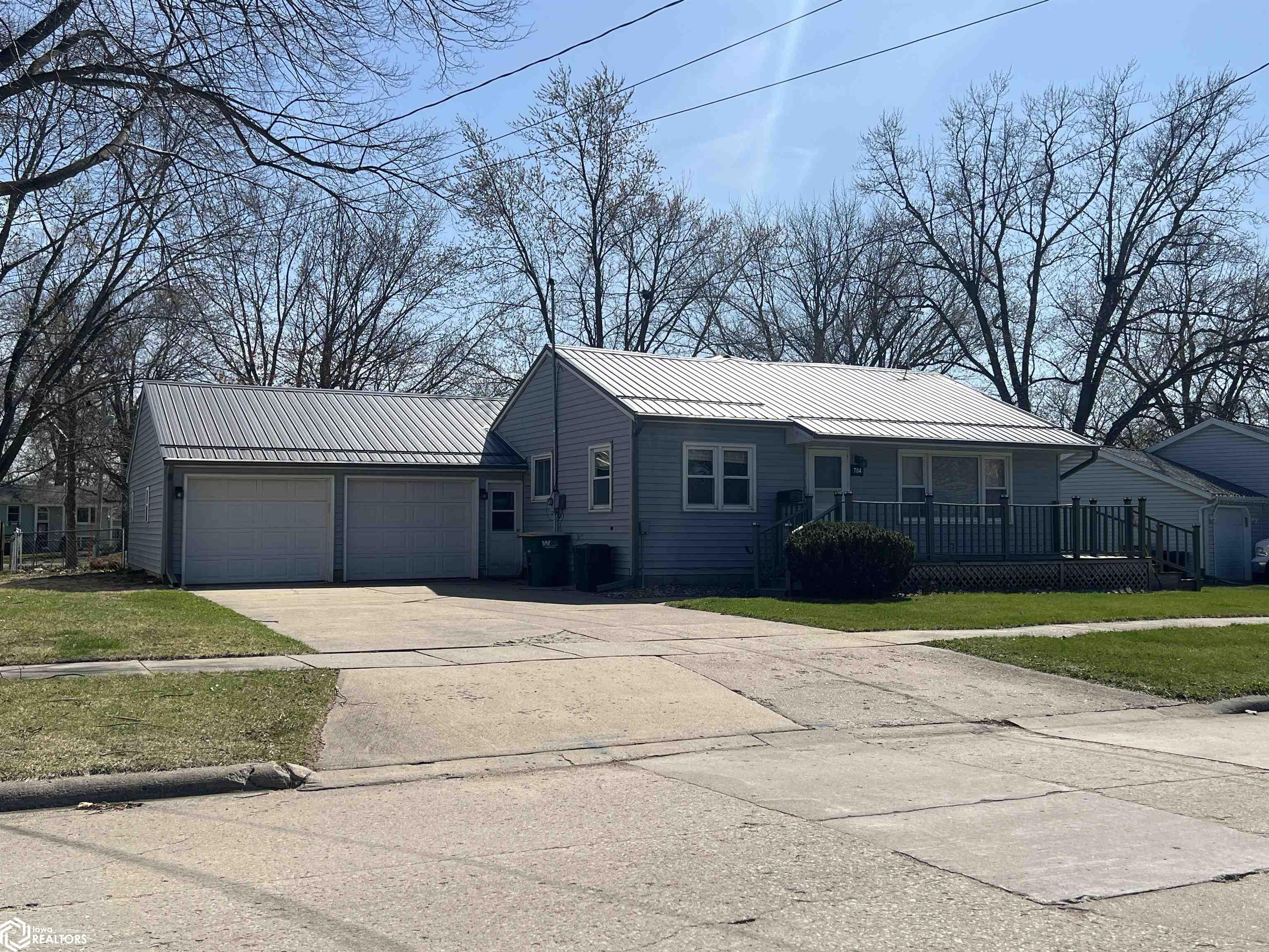 704 W Fillmore Avenue, Fairfield, Iowa image 1
