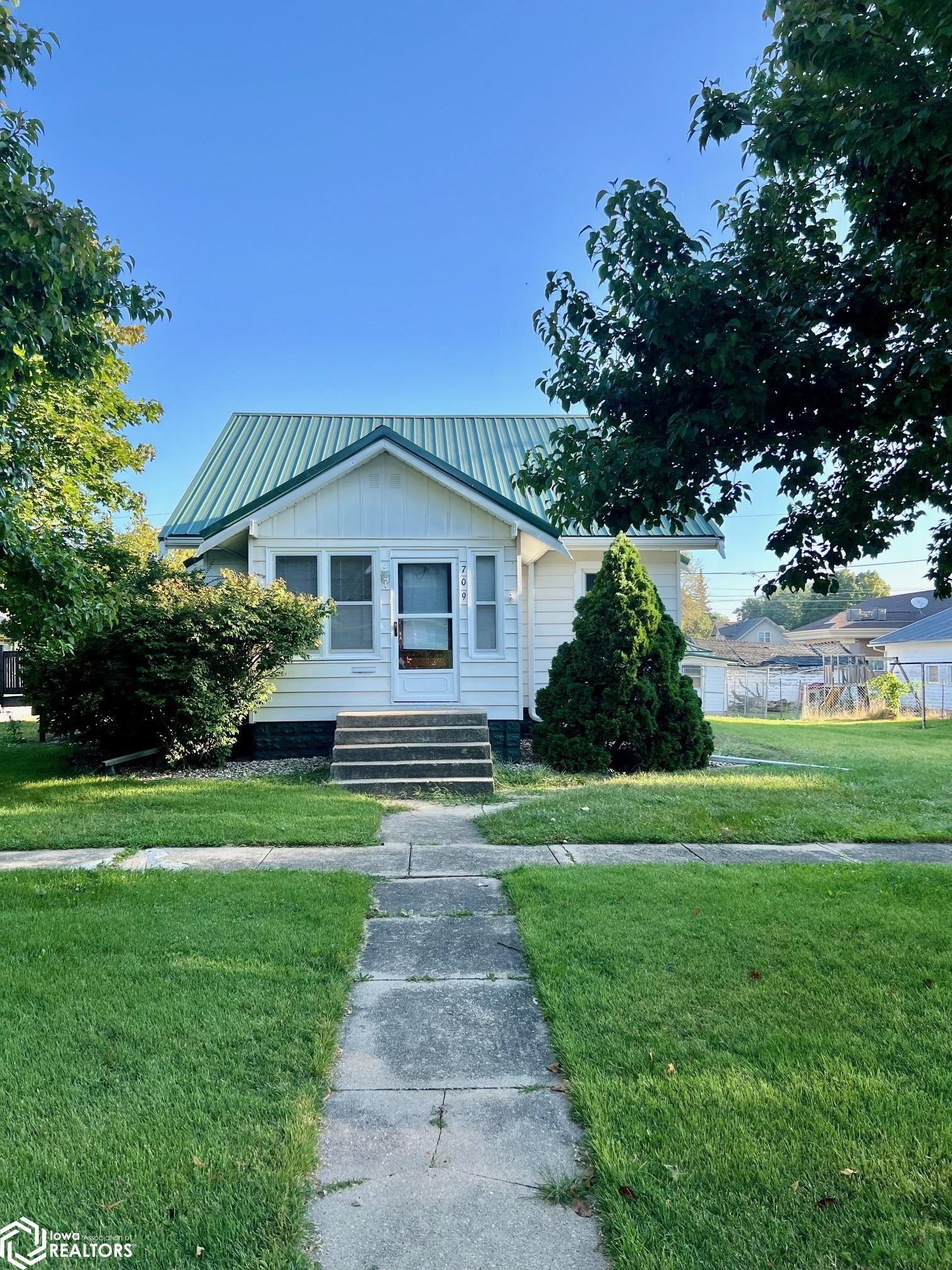 709 1st Avenue, Clarion, Iowa image 2
