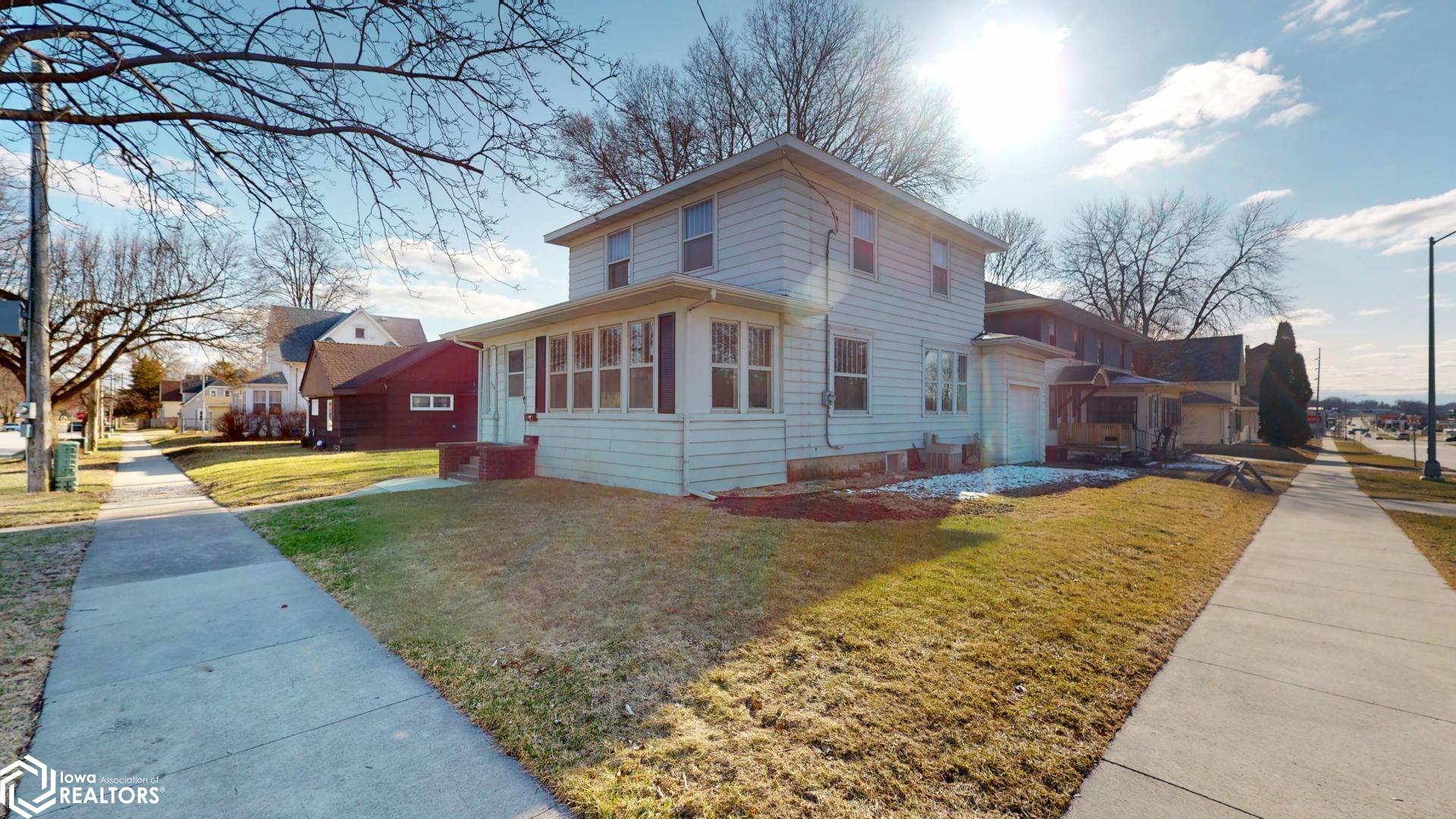 504 S Georgia Avenue, Mason City, Iowa image 2