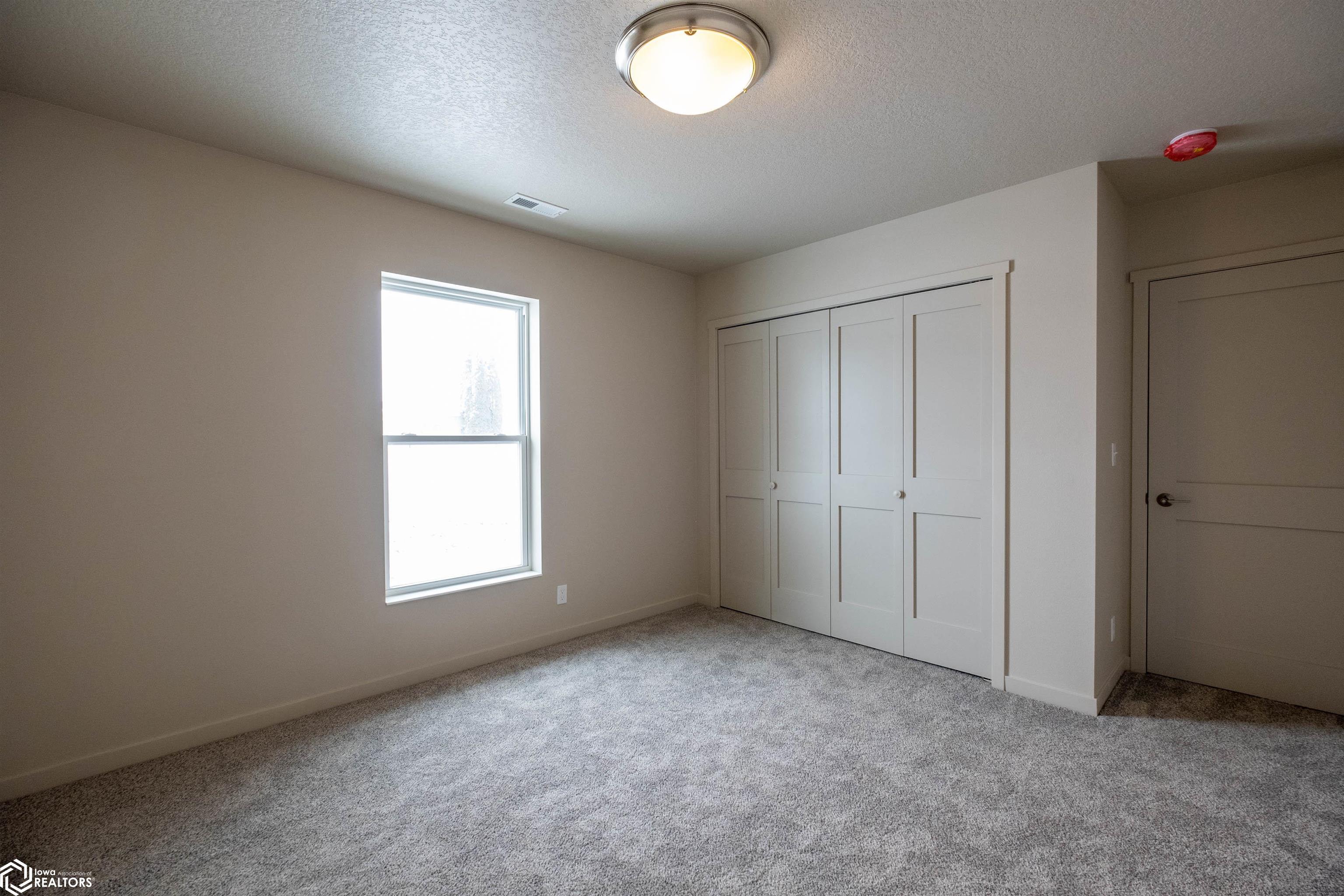 1103 E Southridge Road, Marshalltown, Iowa image 17