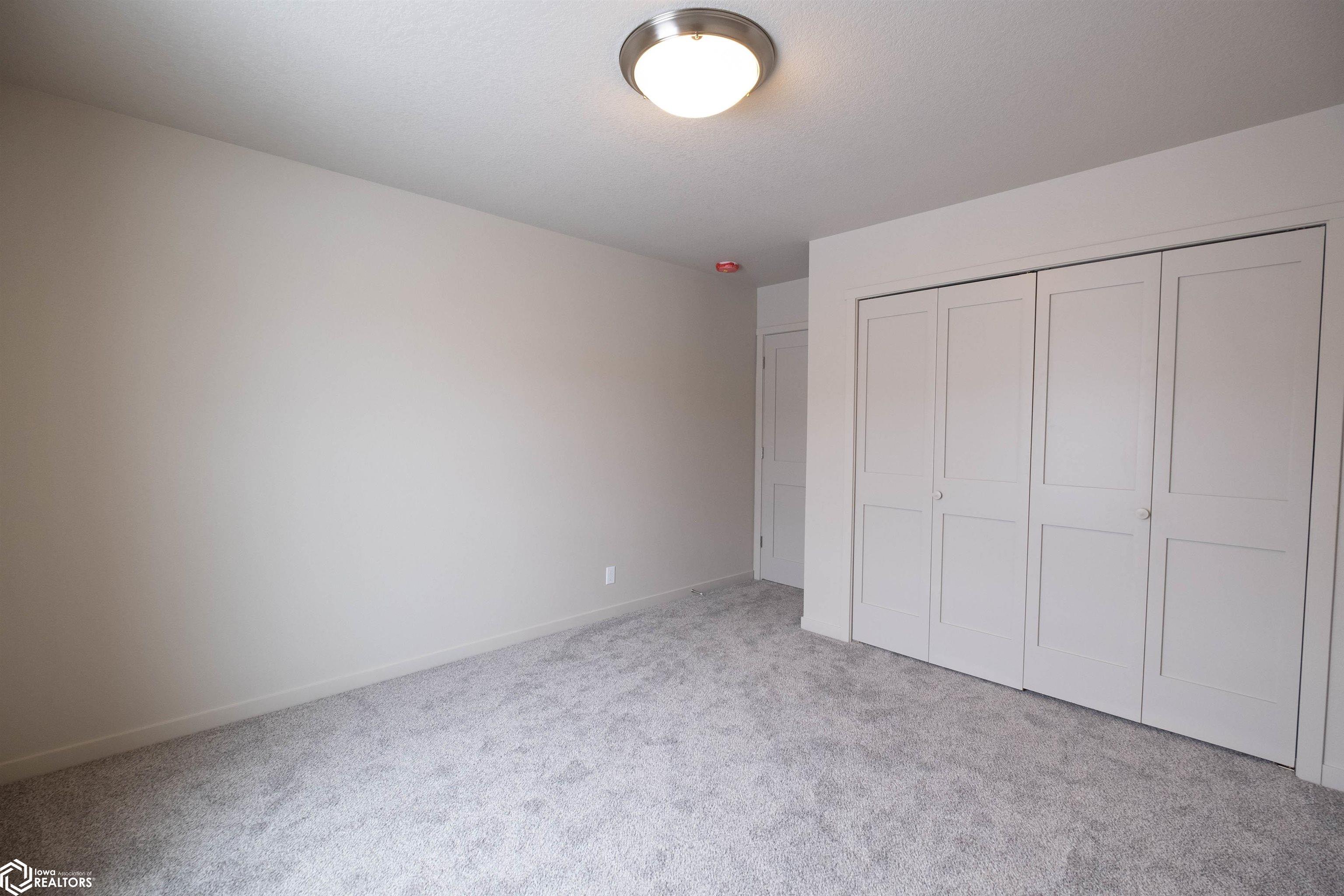 1103 E Southridge Road, Marshalltown, Iowa image 19