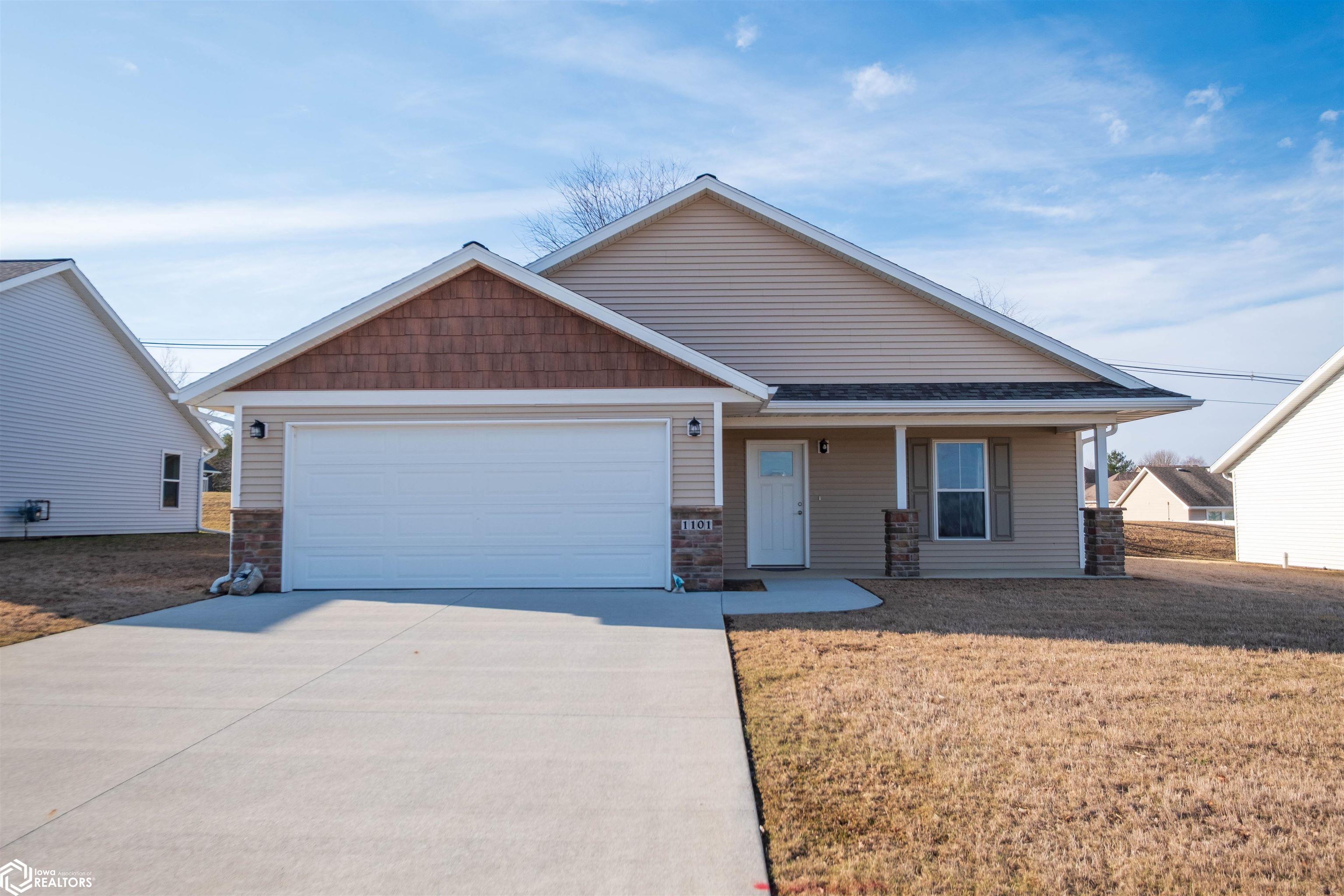 1101 E Southridge Road, Marshalltown, Iowa image 1