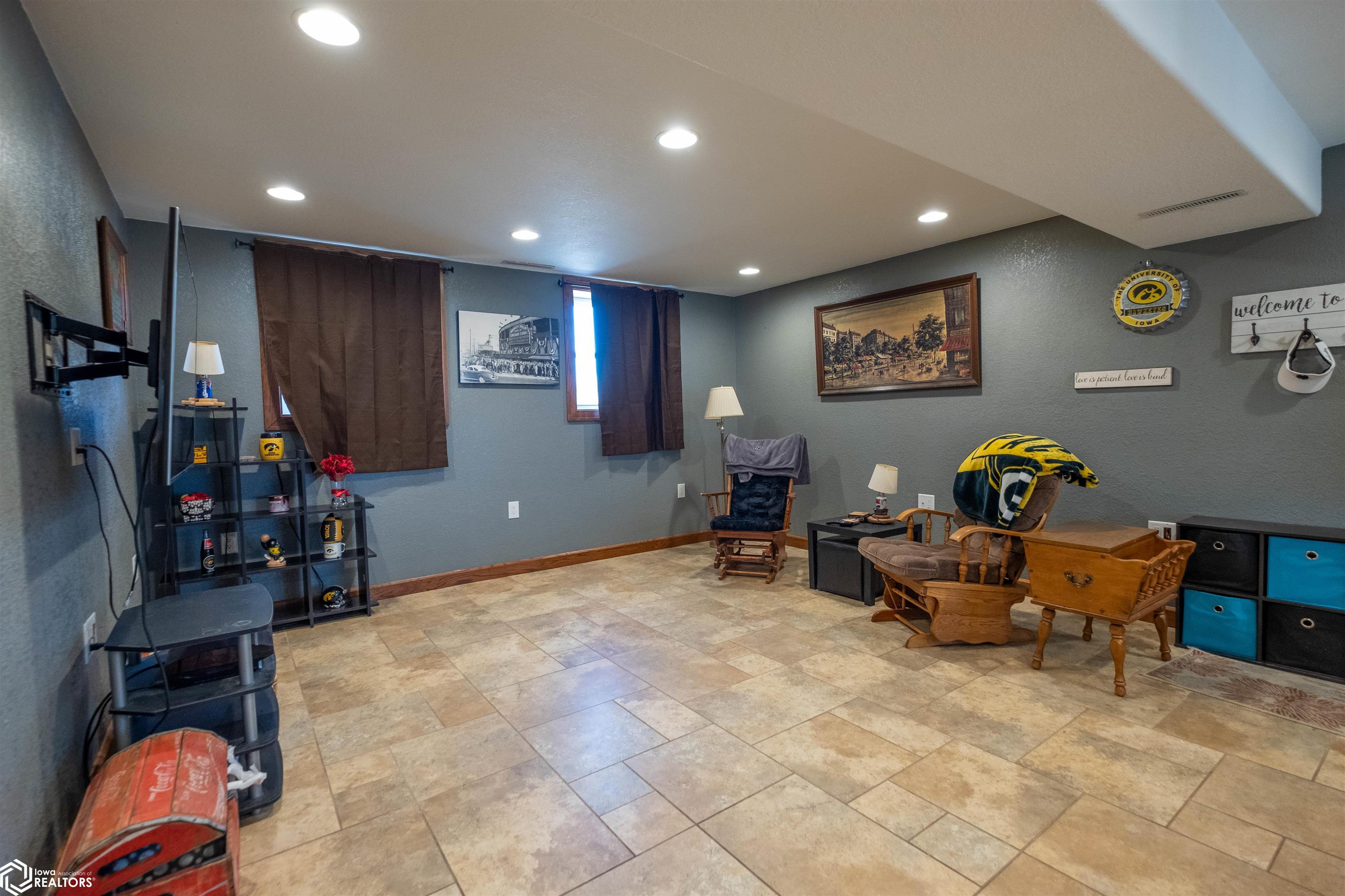 2104 S 5th Street, Marshalltown, Iowa image 13