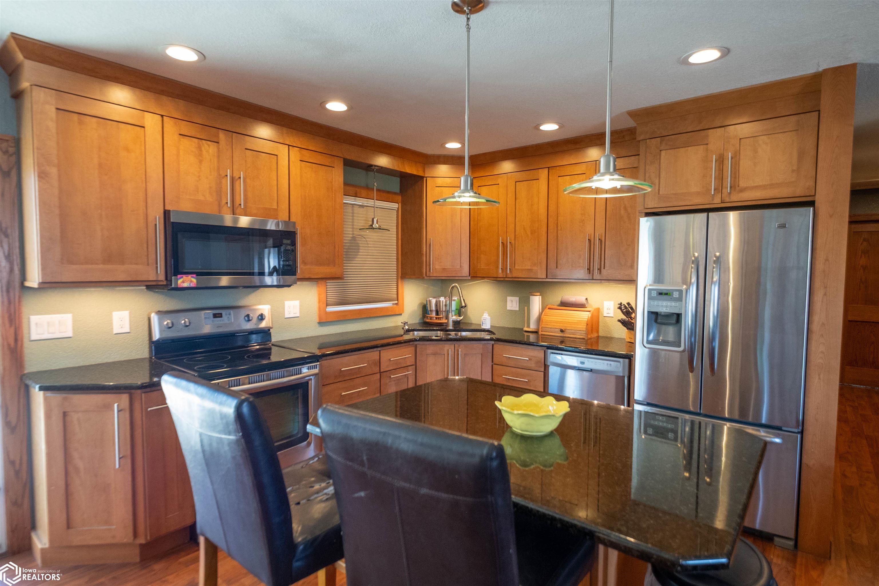 2104 S 5th Street, Marshalltown, Iowa image 3