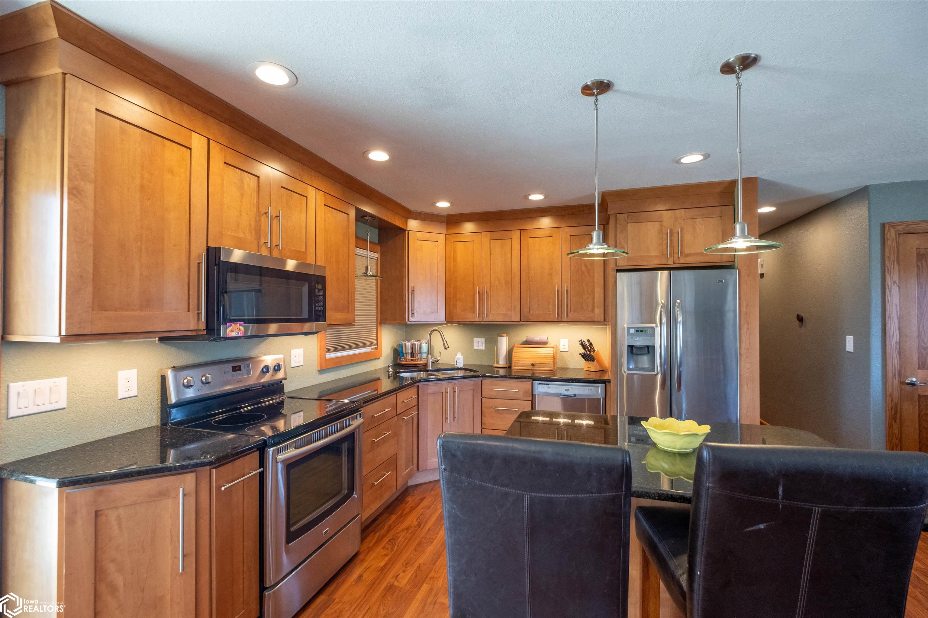 2104 S 5th Street, Marshalltown, Iowa image 4