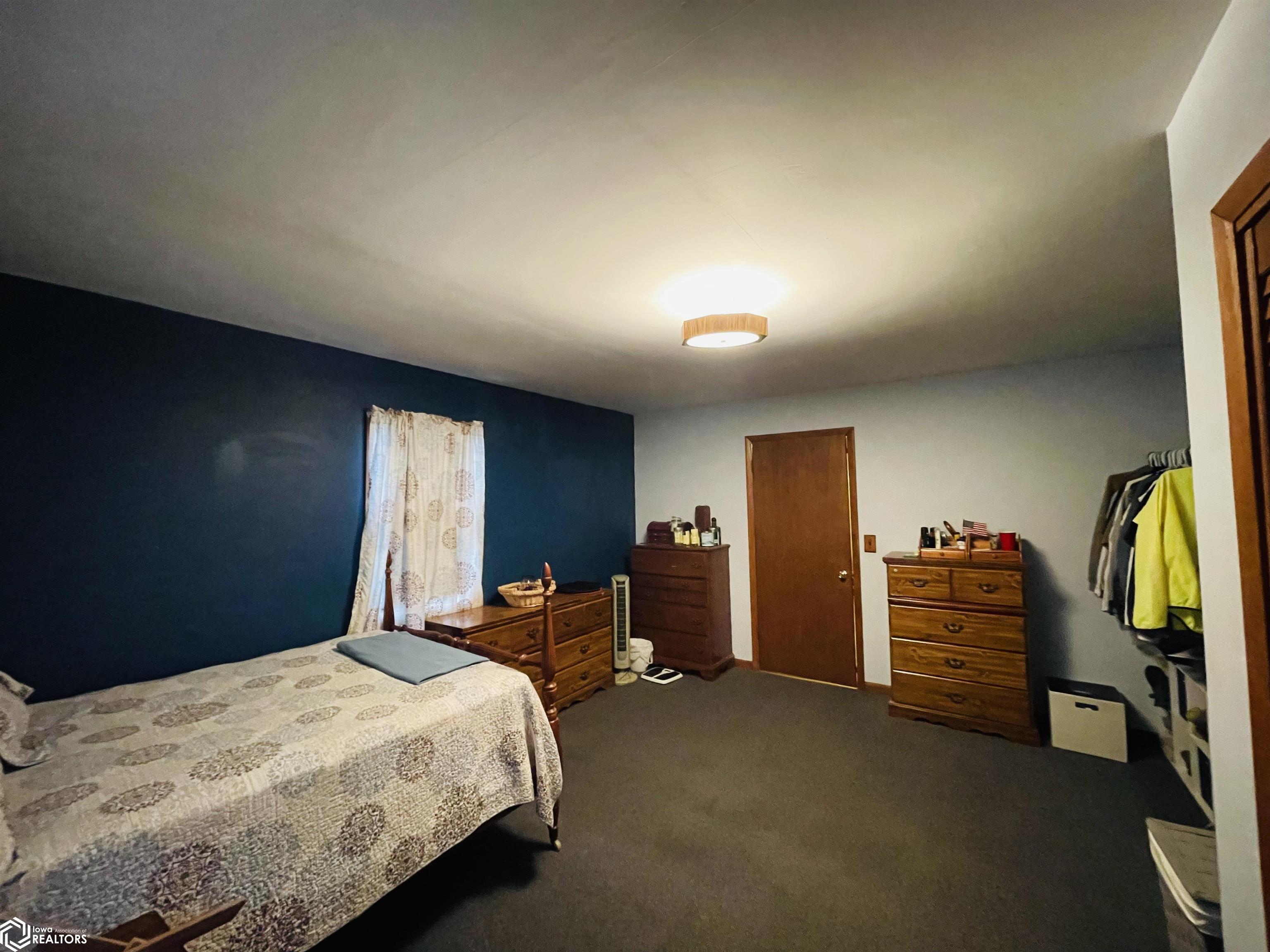911 Linden Street, Burlington, Iowa image 16