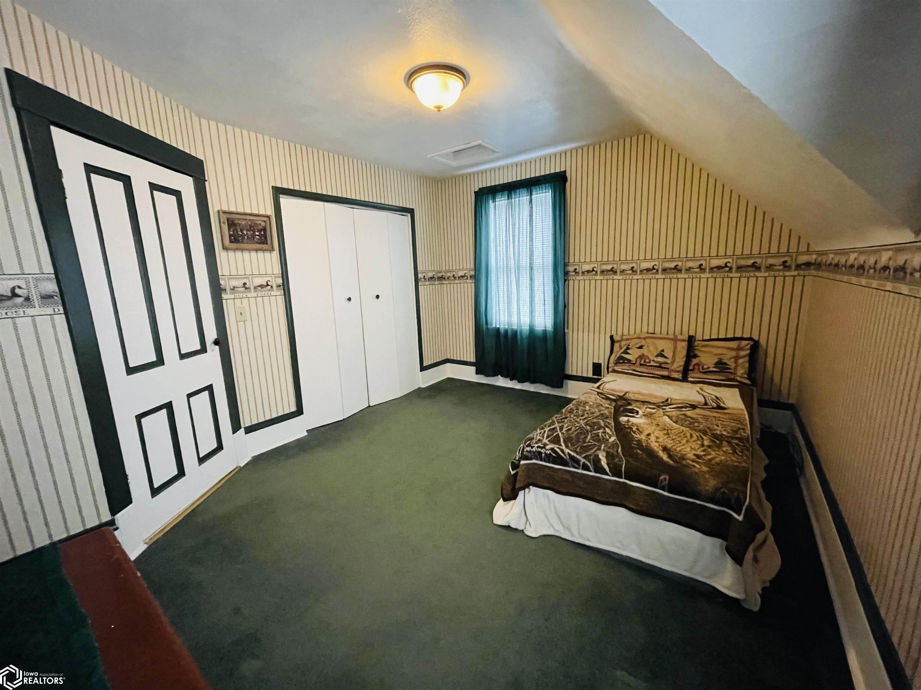 911 Linden Street, Burlington, Iowa image 18