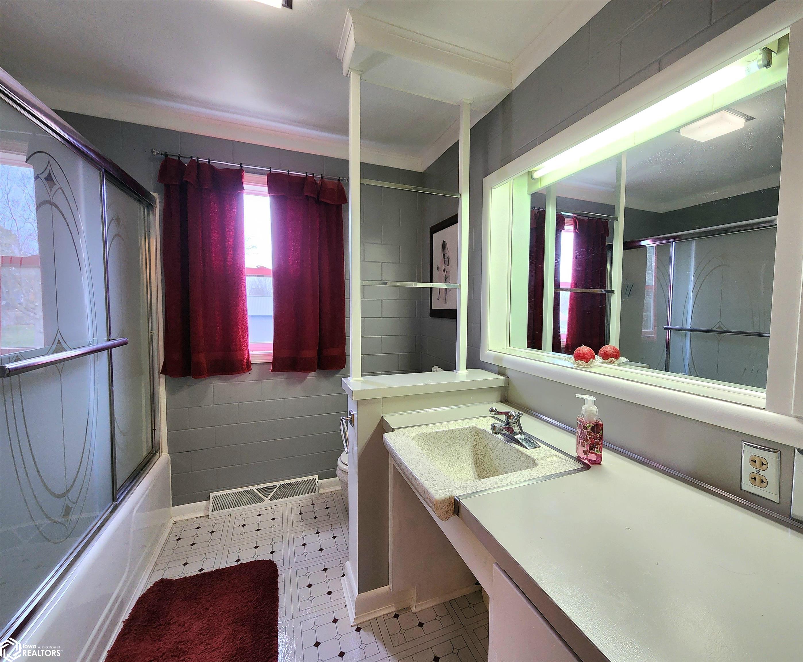 511 W Jefferson Street, Corydon, Iowa image 35