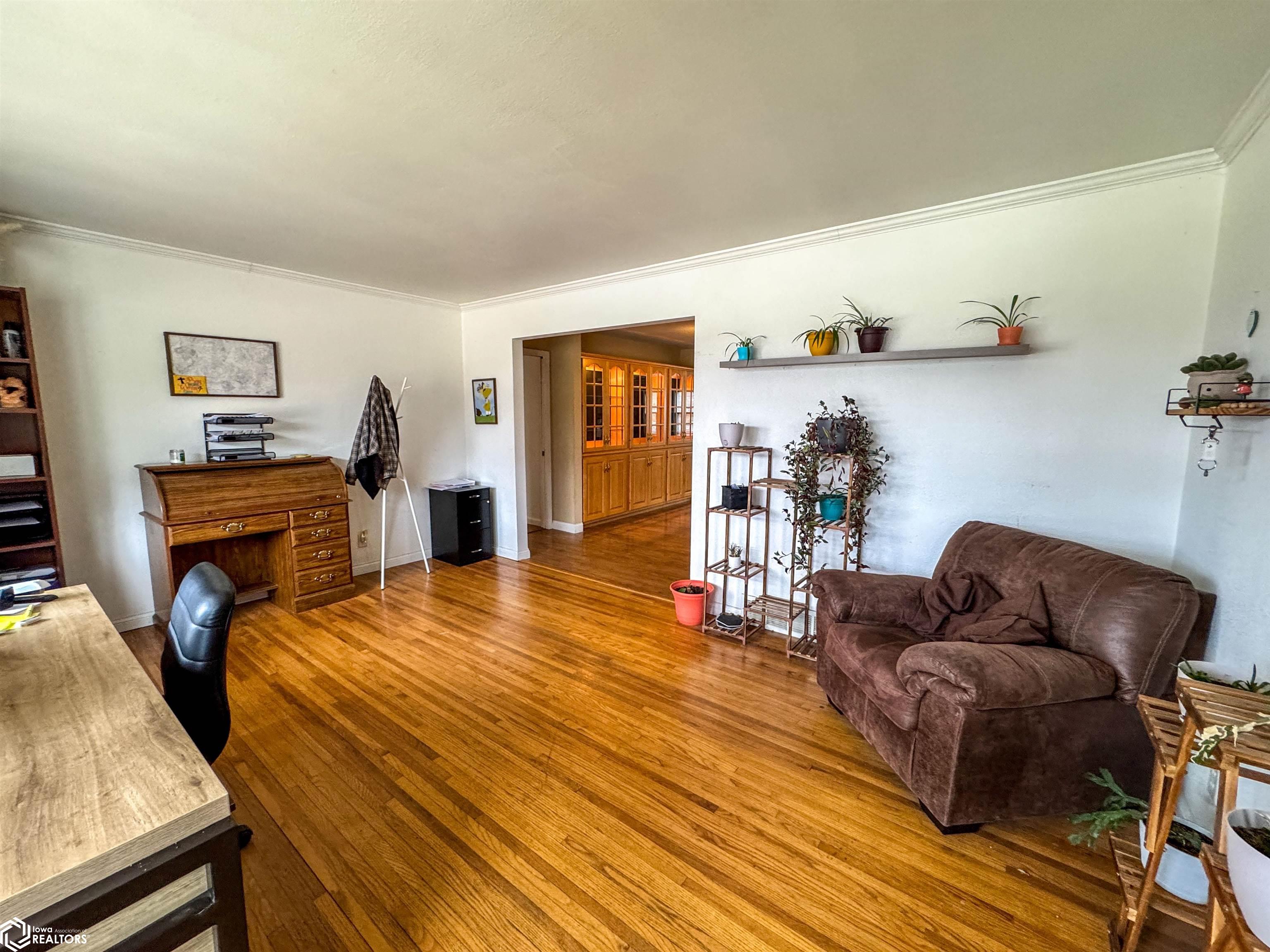 909 3rd Avenue, Hampton, Iowa image 16