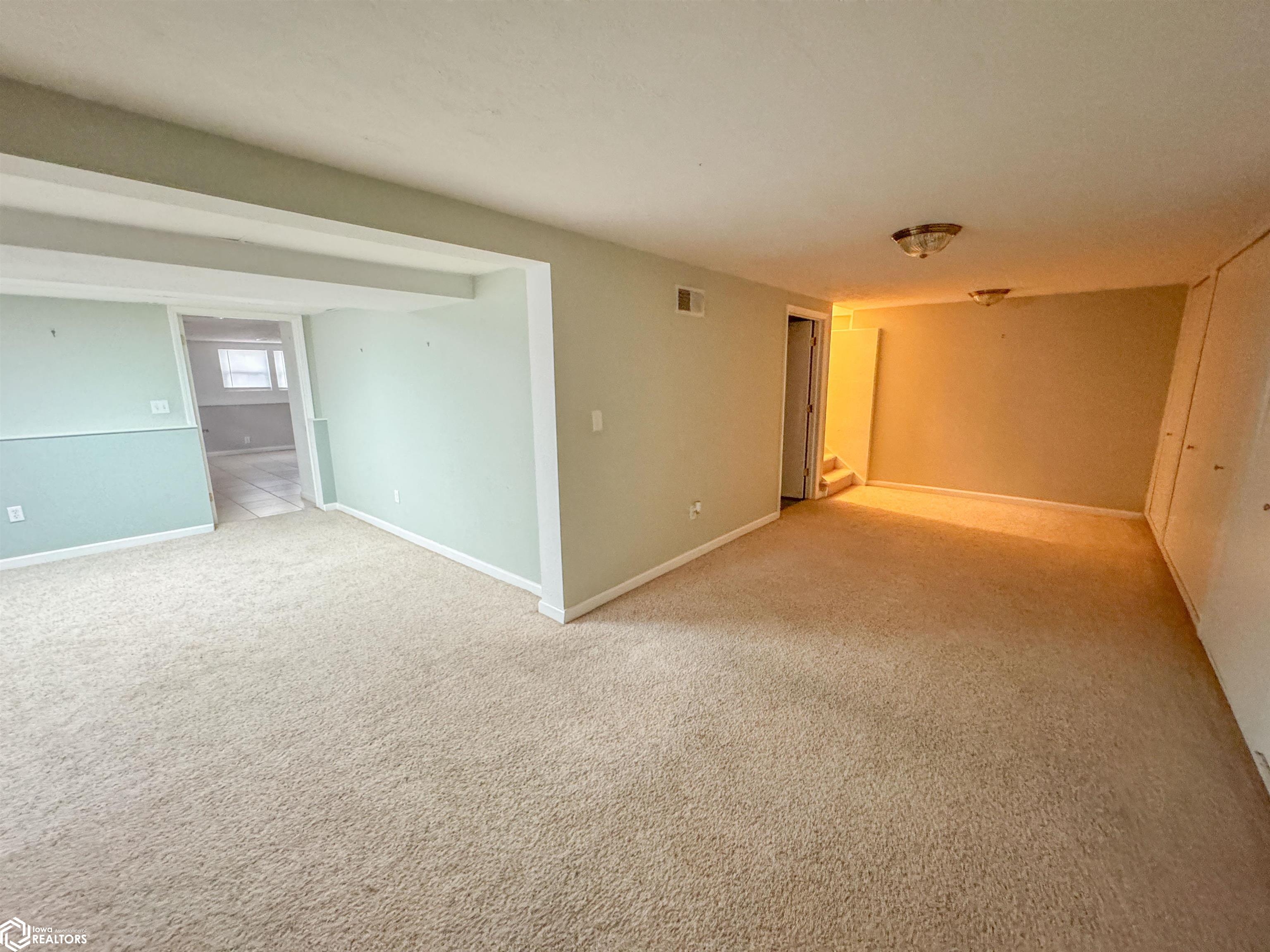 909 3rd Avenue, Hampton, Iowa image 33