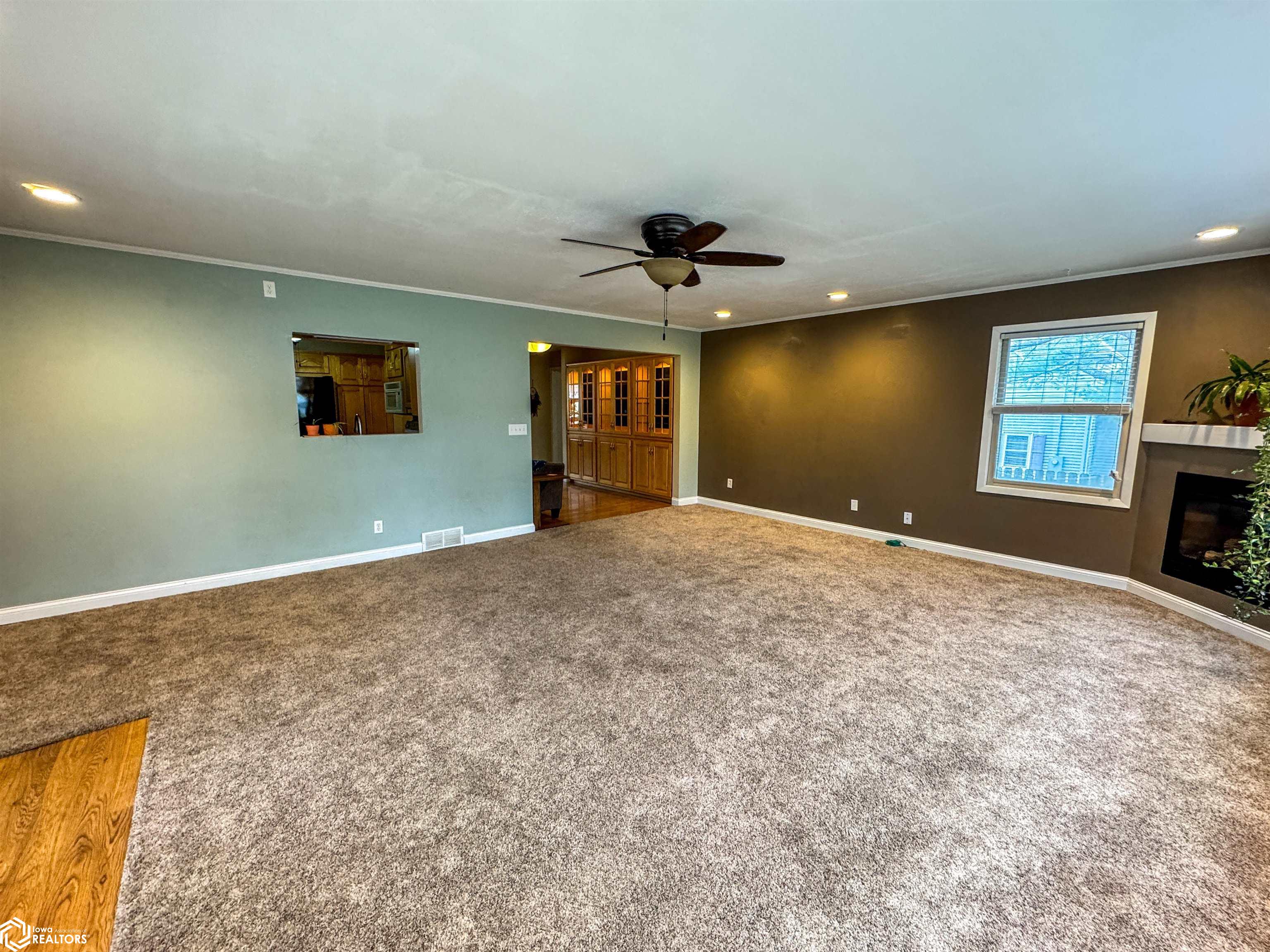 909 3rd Avenue, Hampton, Iowa image 9