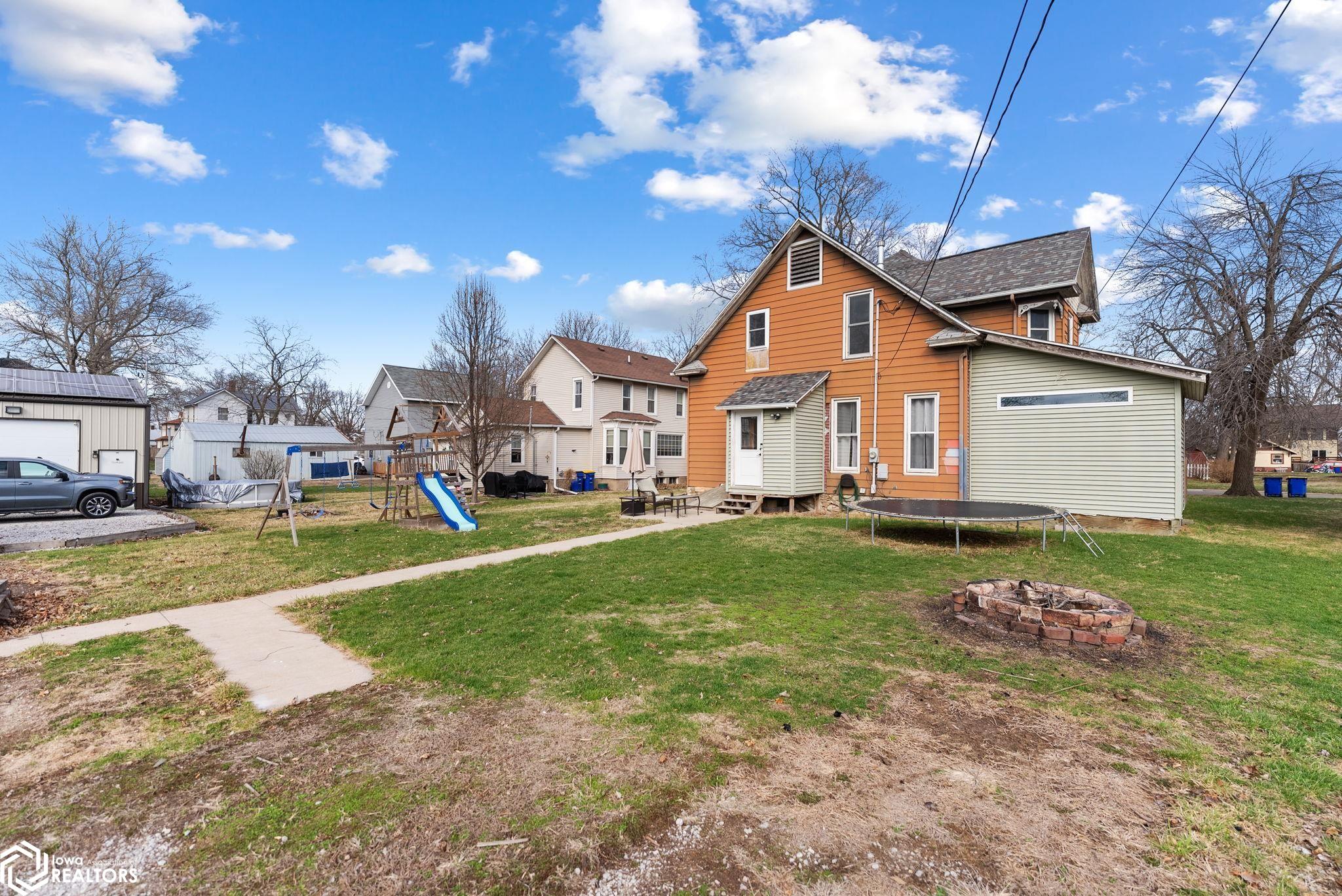 609 N Iowa Avenue, Washington, Iowa image 26