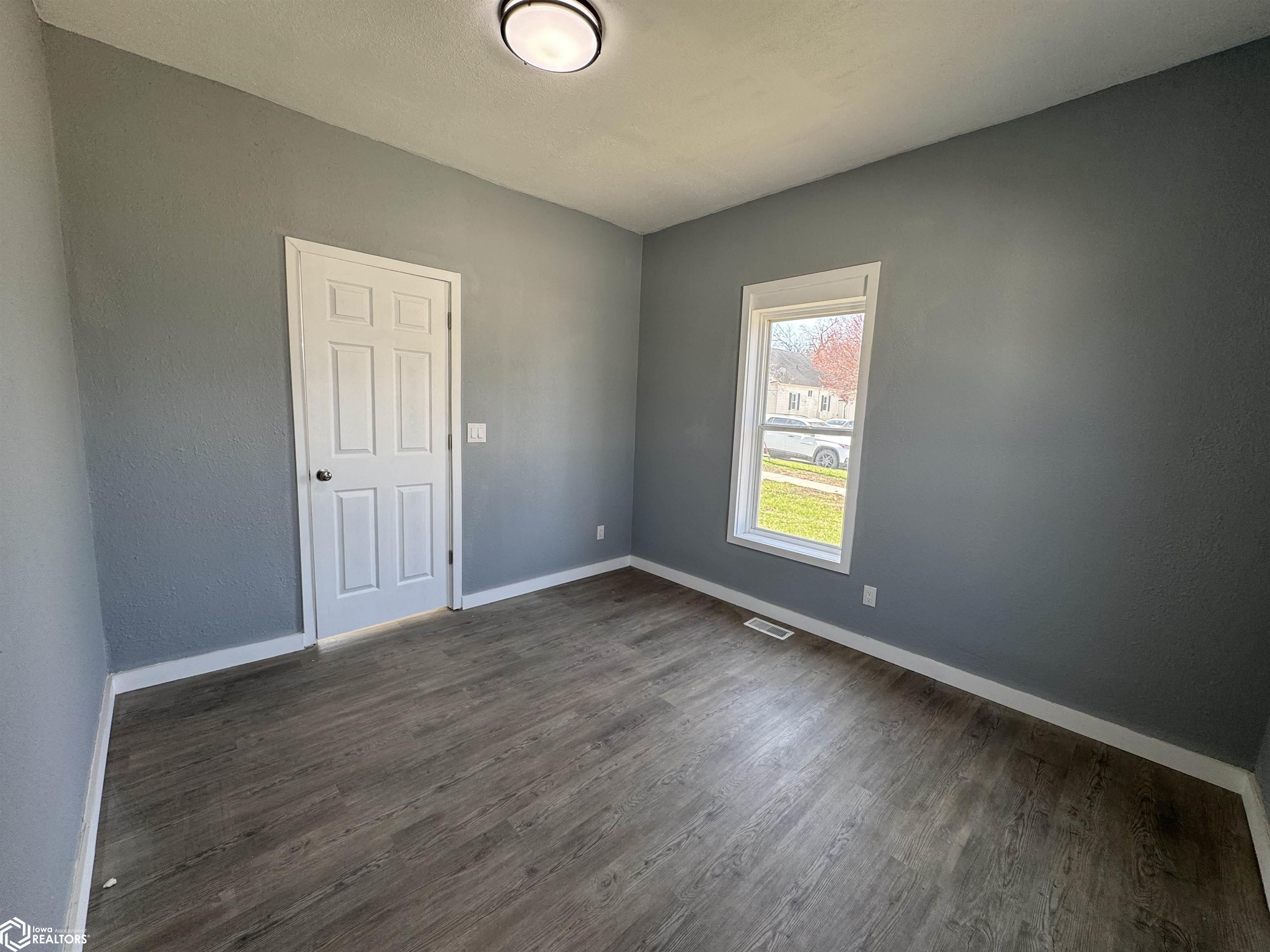 209 Mill Street, Traer, Iowa image 13