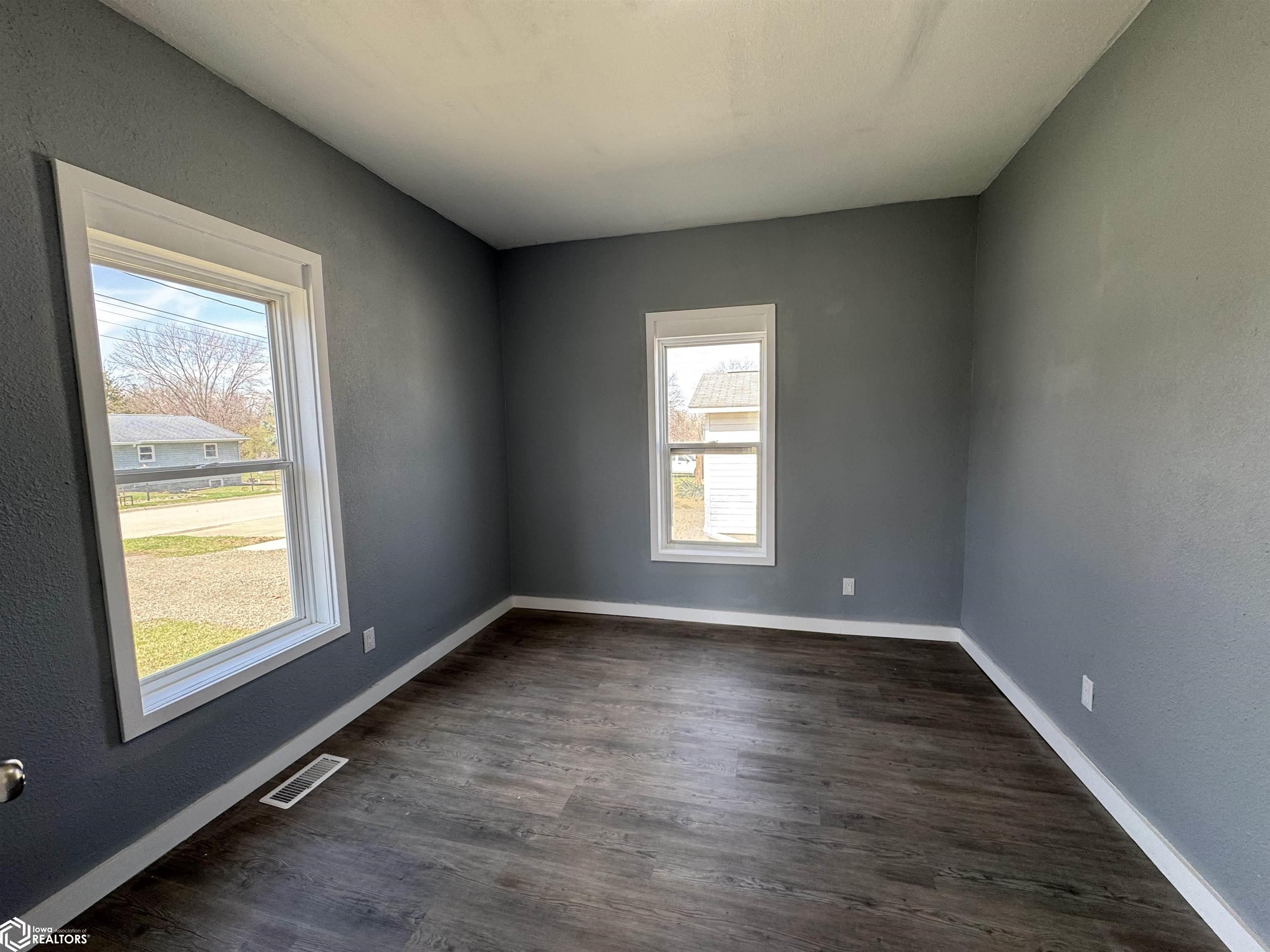 209 Mill Street, Traer, Iowa image 14