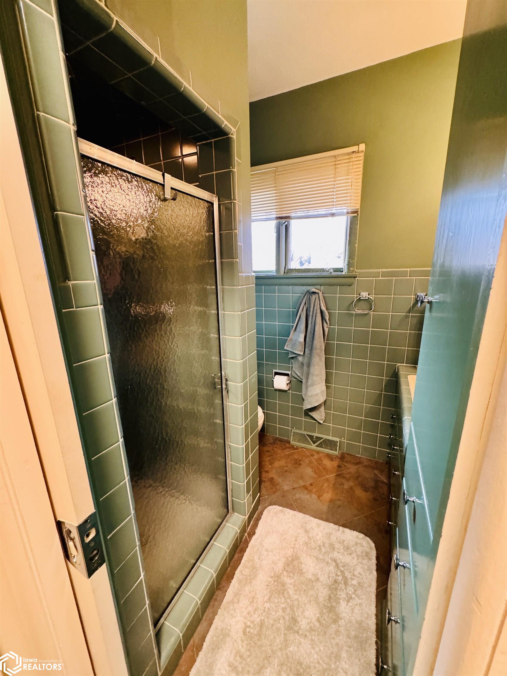 2126 Grand Ave., Keokuk, Iowa image 22