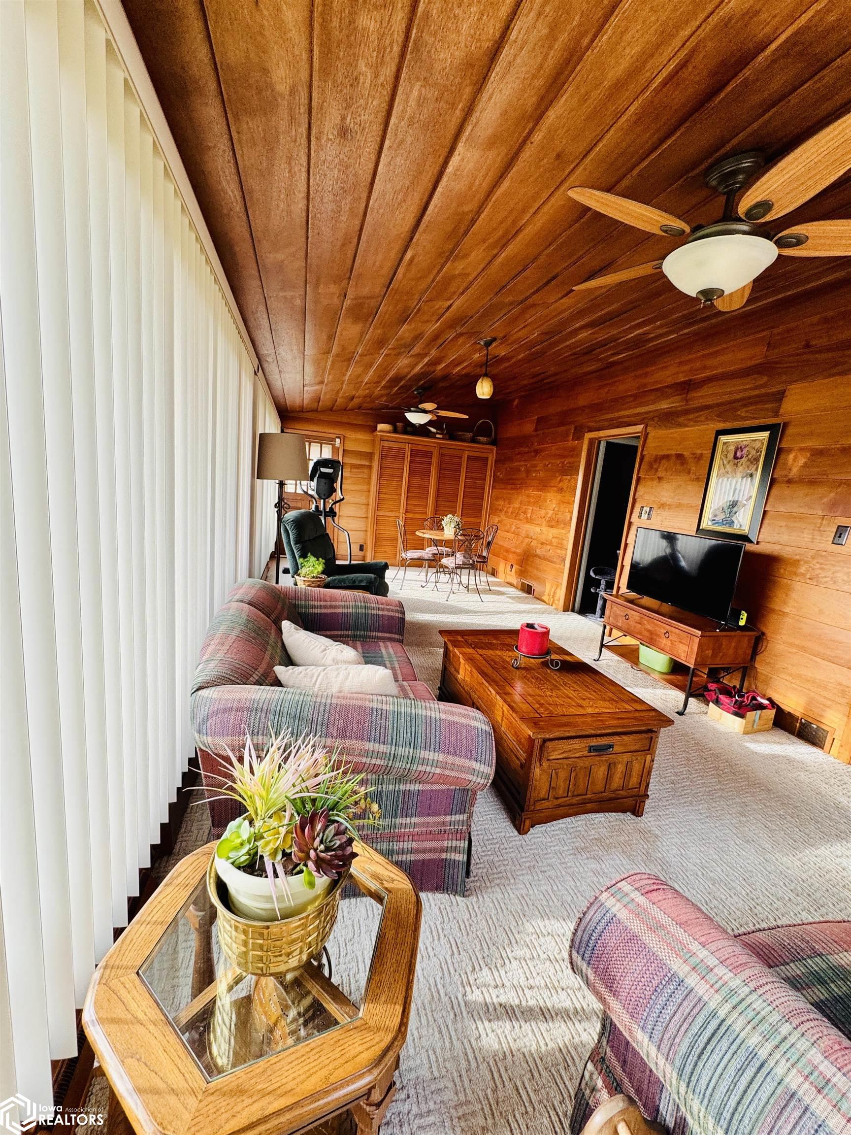 2126 Grand Ave., Keokuk, Iowa image 9