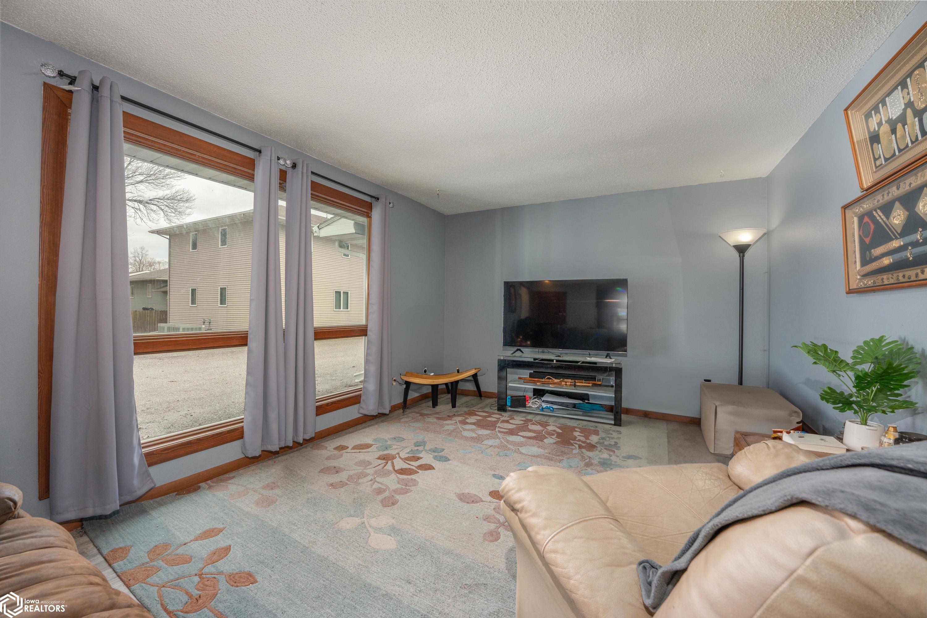 902 N Shore Drive, Clear Lake, Iowa image 24