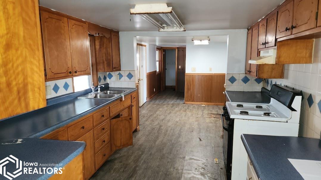 428 N 2nd Street, Sheffield, Iowa image 6