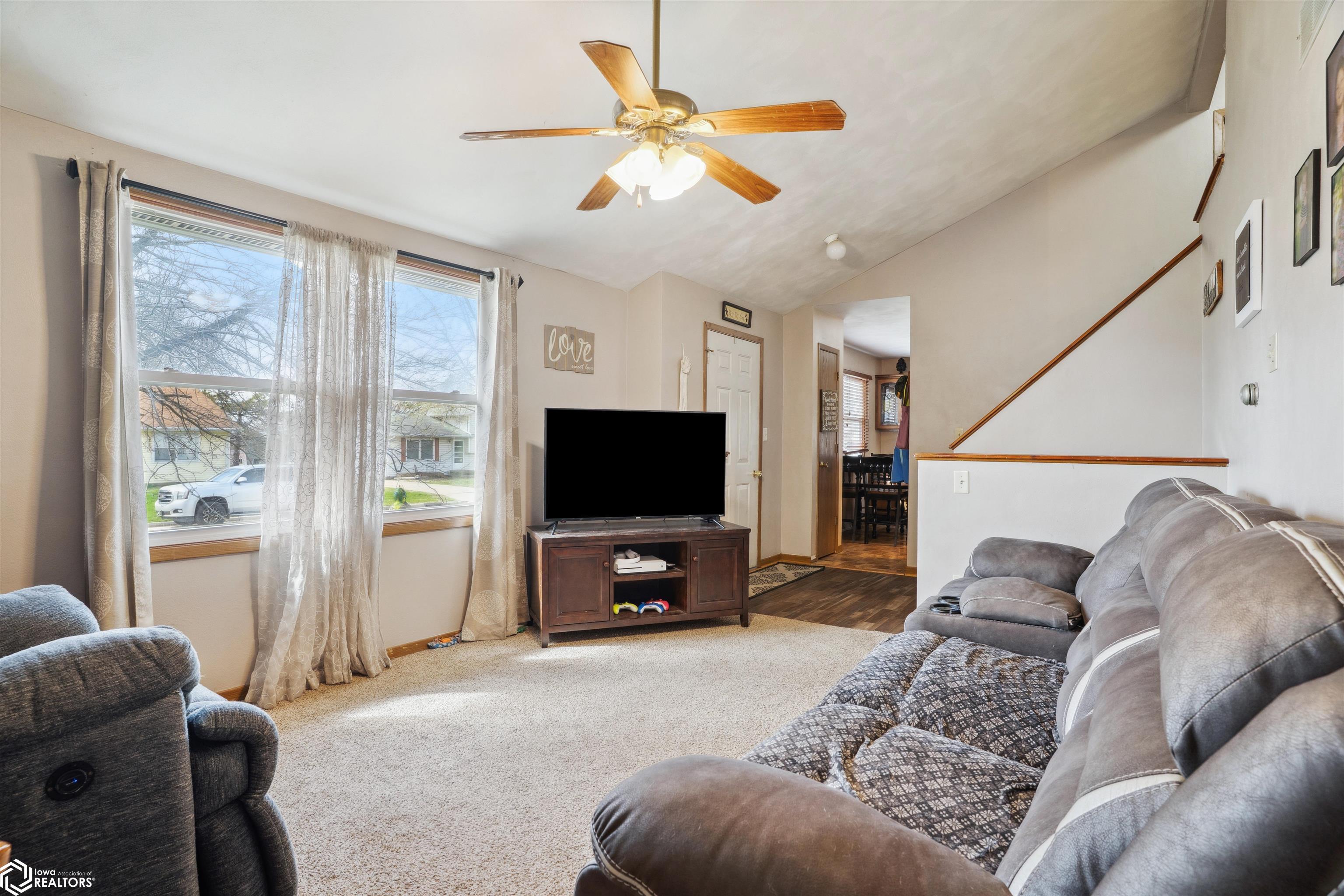 904 S Adams Street, Mount Pleasant, Iowa image 3