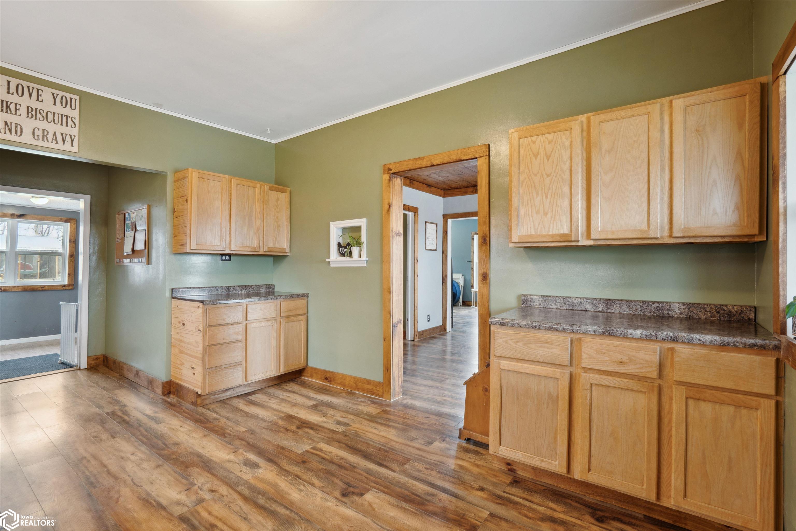 318 E Garfield Street, Zearing, Iowa image 2