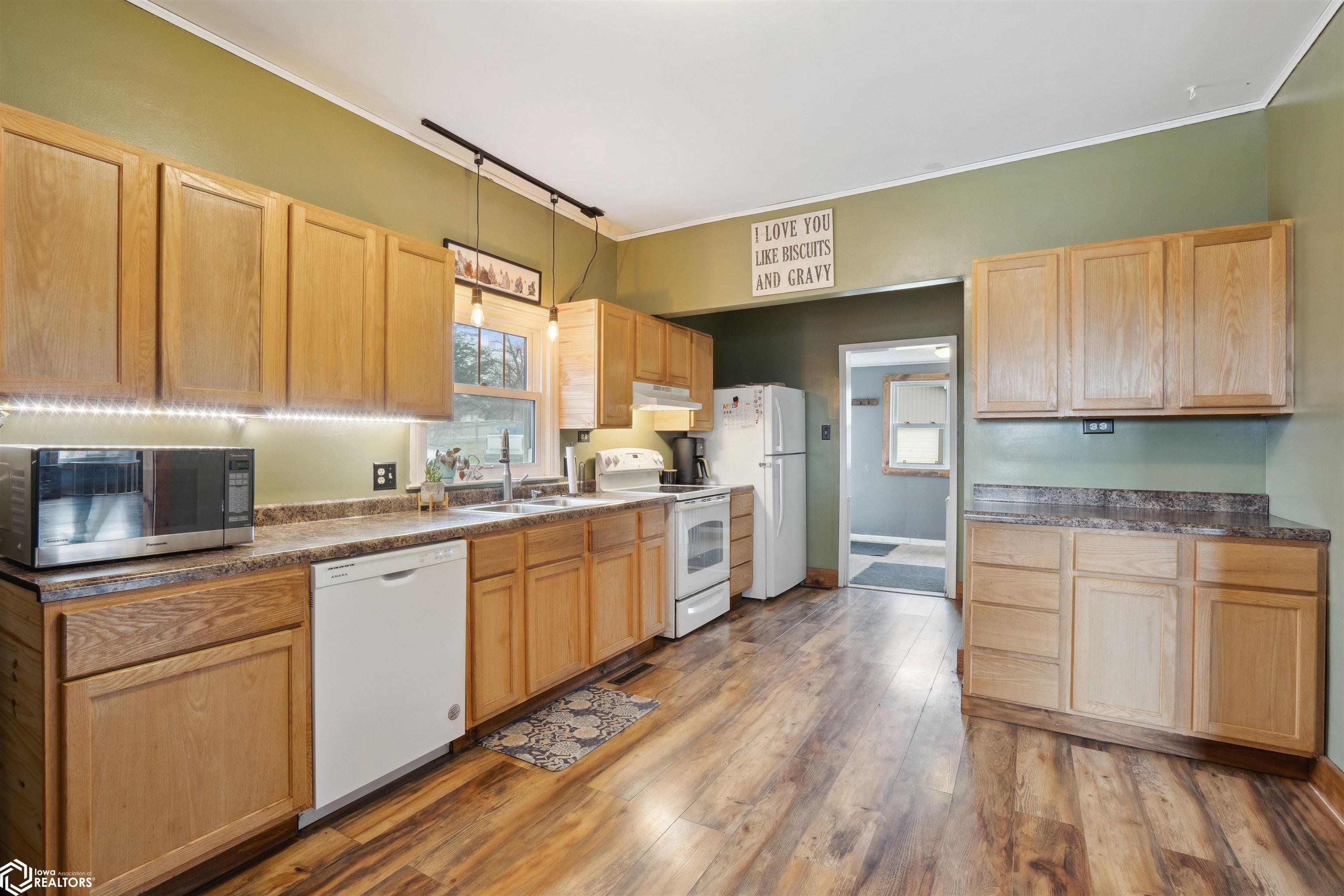 318 E Garfield Street, Zearing, Iowa image 3