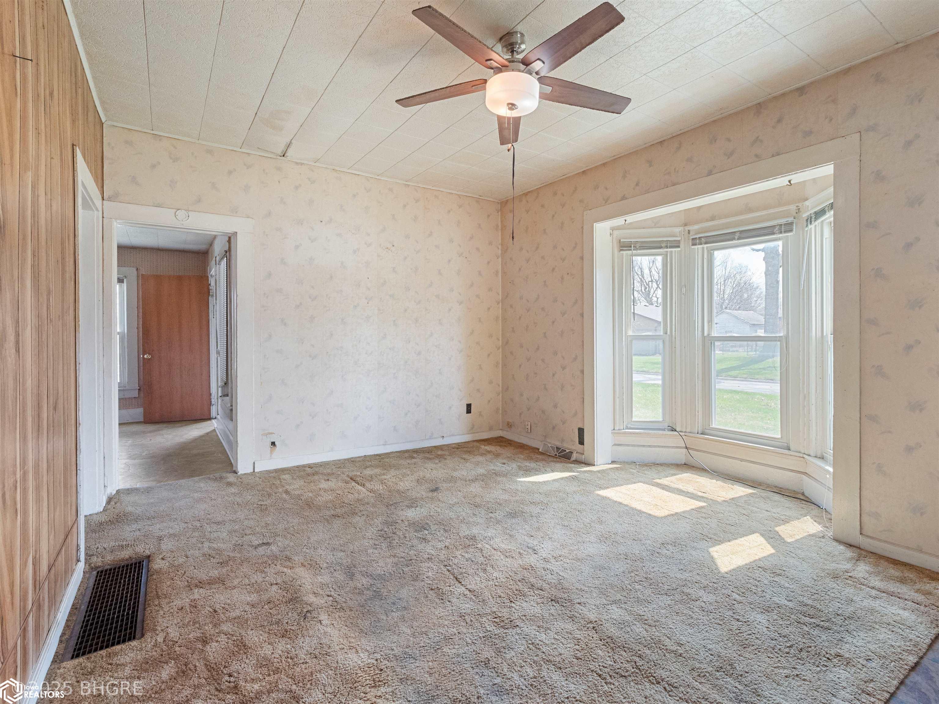 503 N Gaines Street, Stuart, Iowa image 5