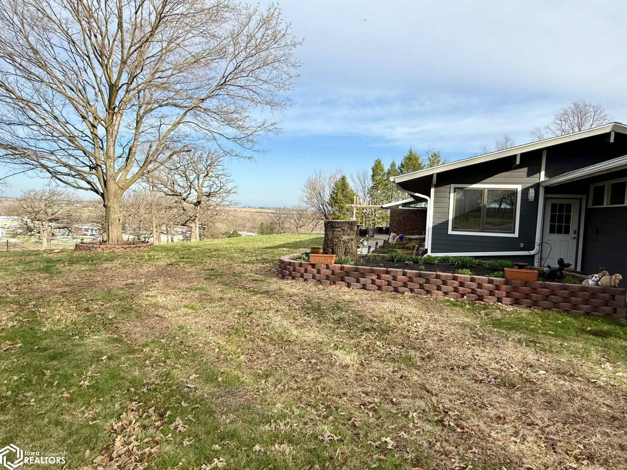 1604 Sunnyside Lane, Atlantic, Iowa image 3
