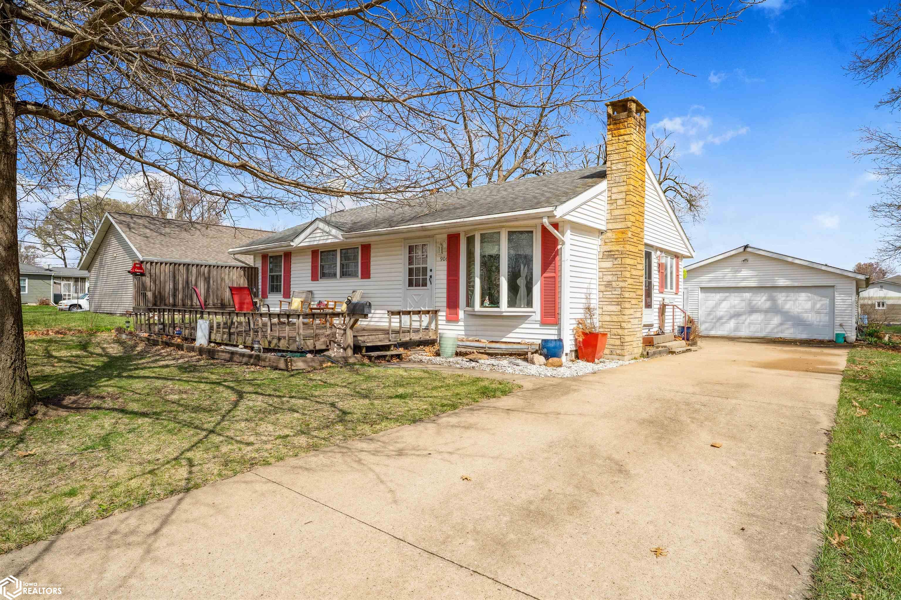 906 N Main, Mount Pleasant, Iowa image 2