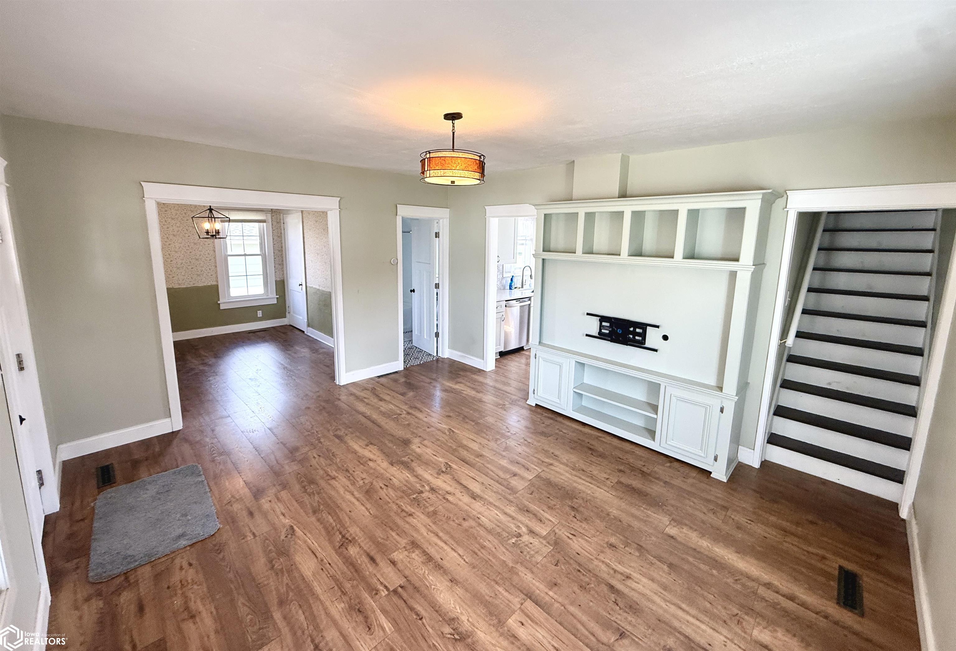 906 5th Street, Sully, Iowa image 9