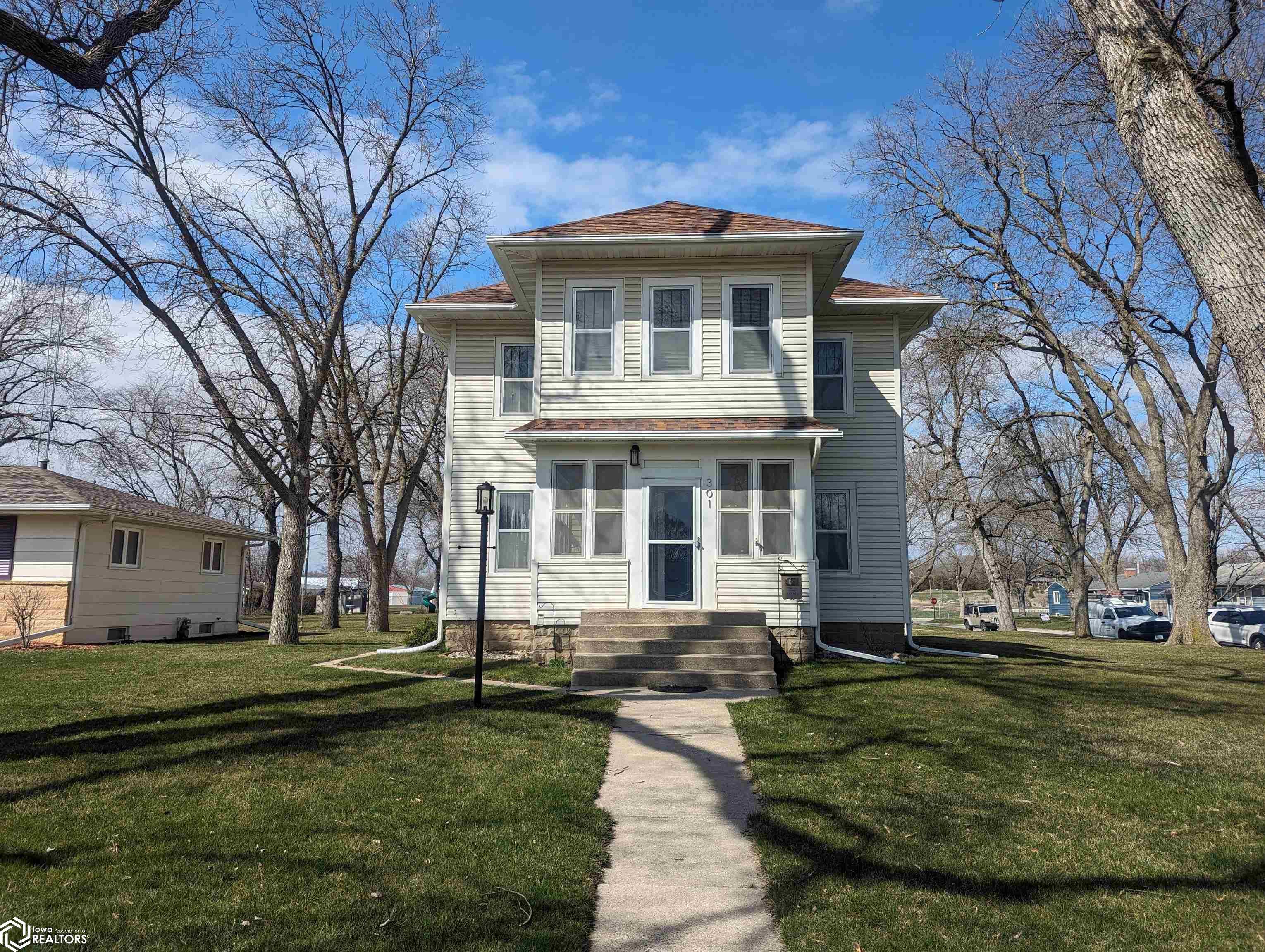 301 5th Ave N, Humboldt, Iowa image 2