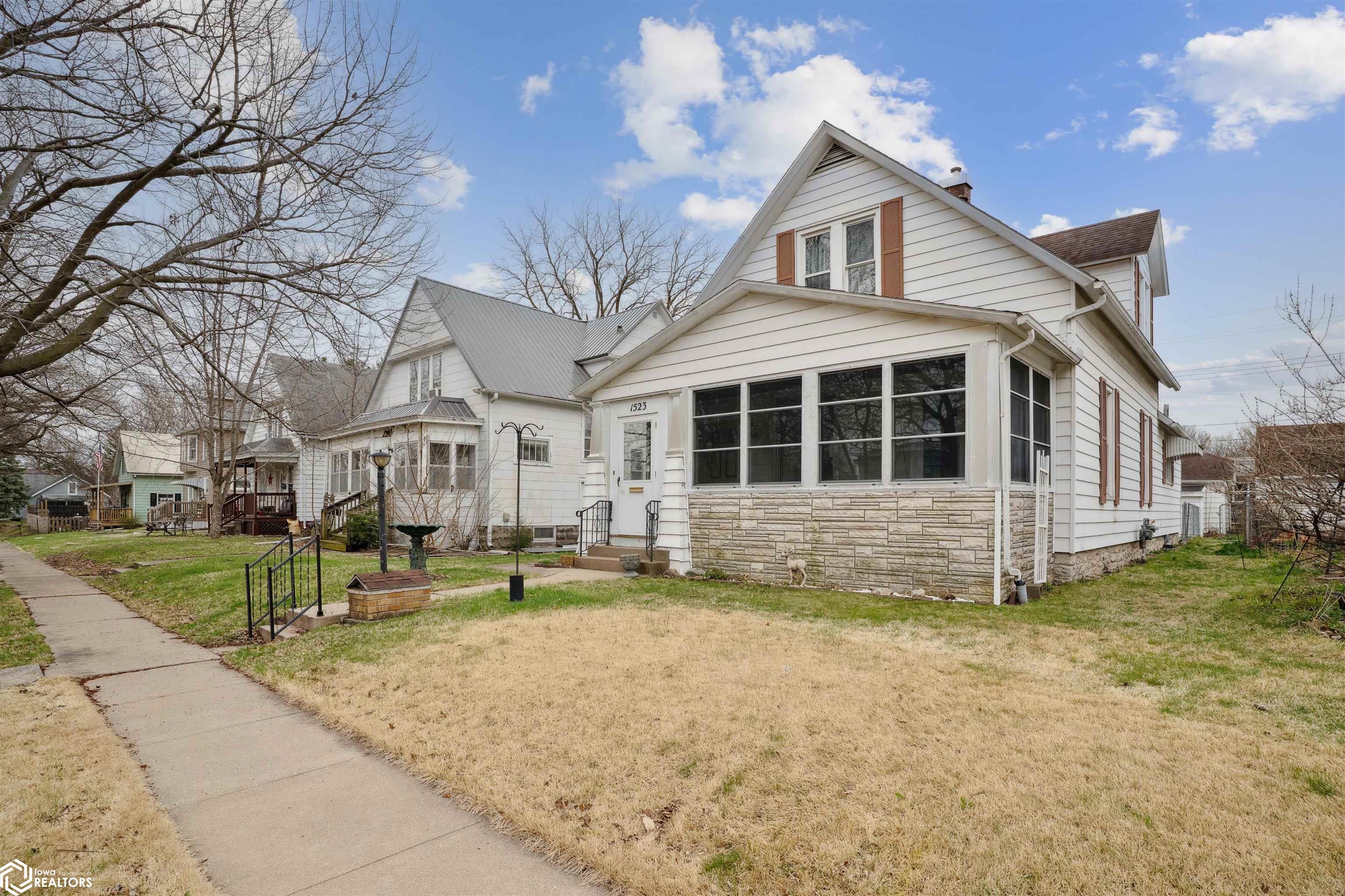 1523 Oakdale Street, Burlington, Iowa image 2