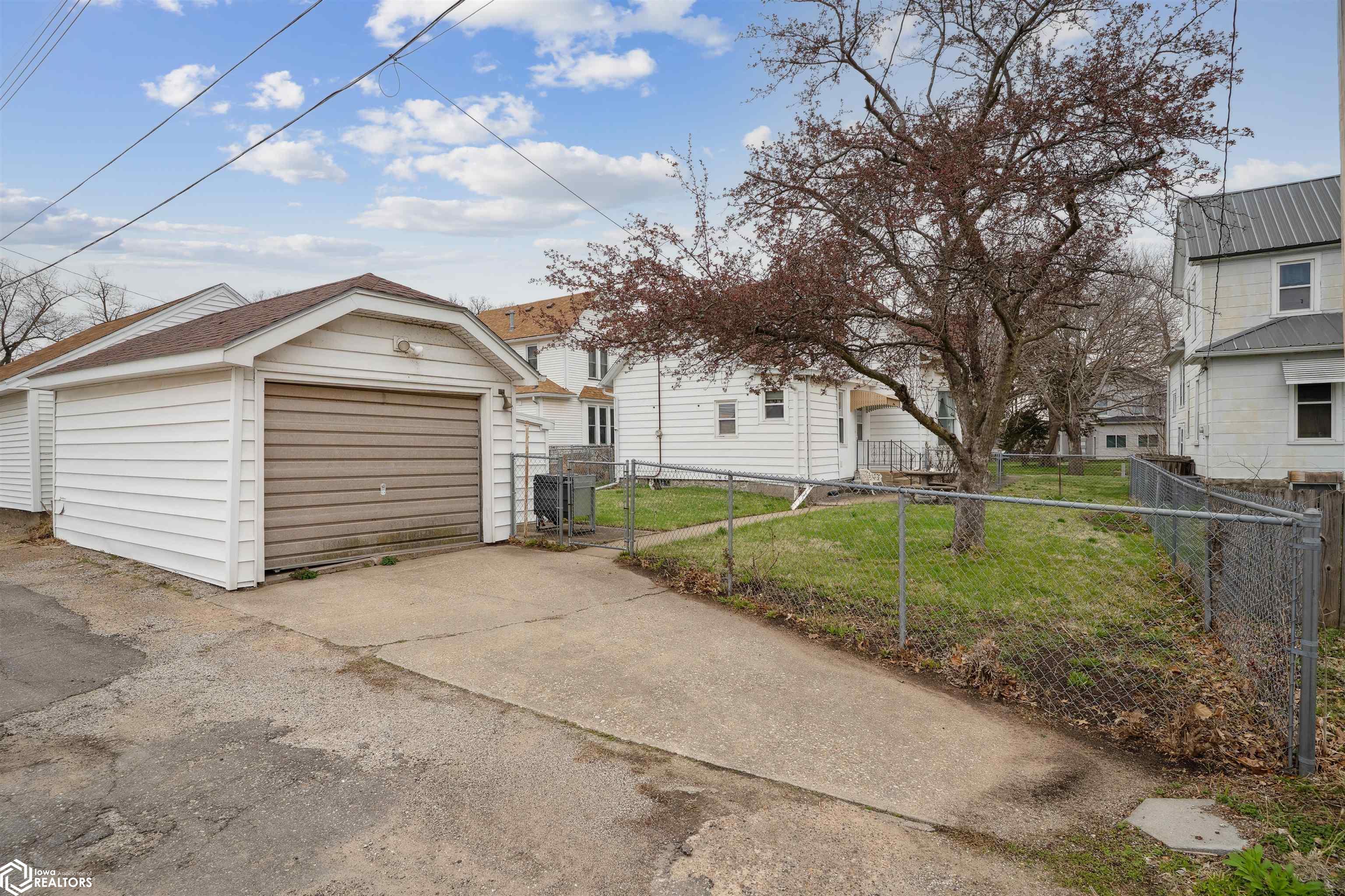 1523 Oakdale Street, Burlington, Iowa image 24