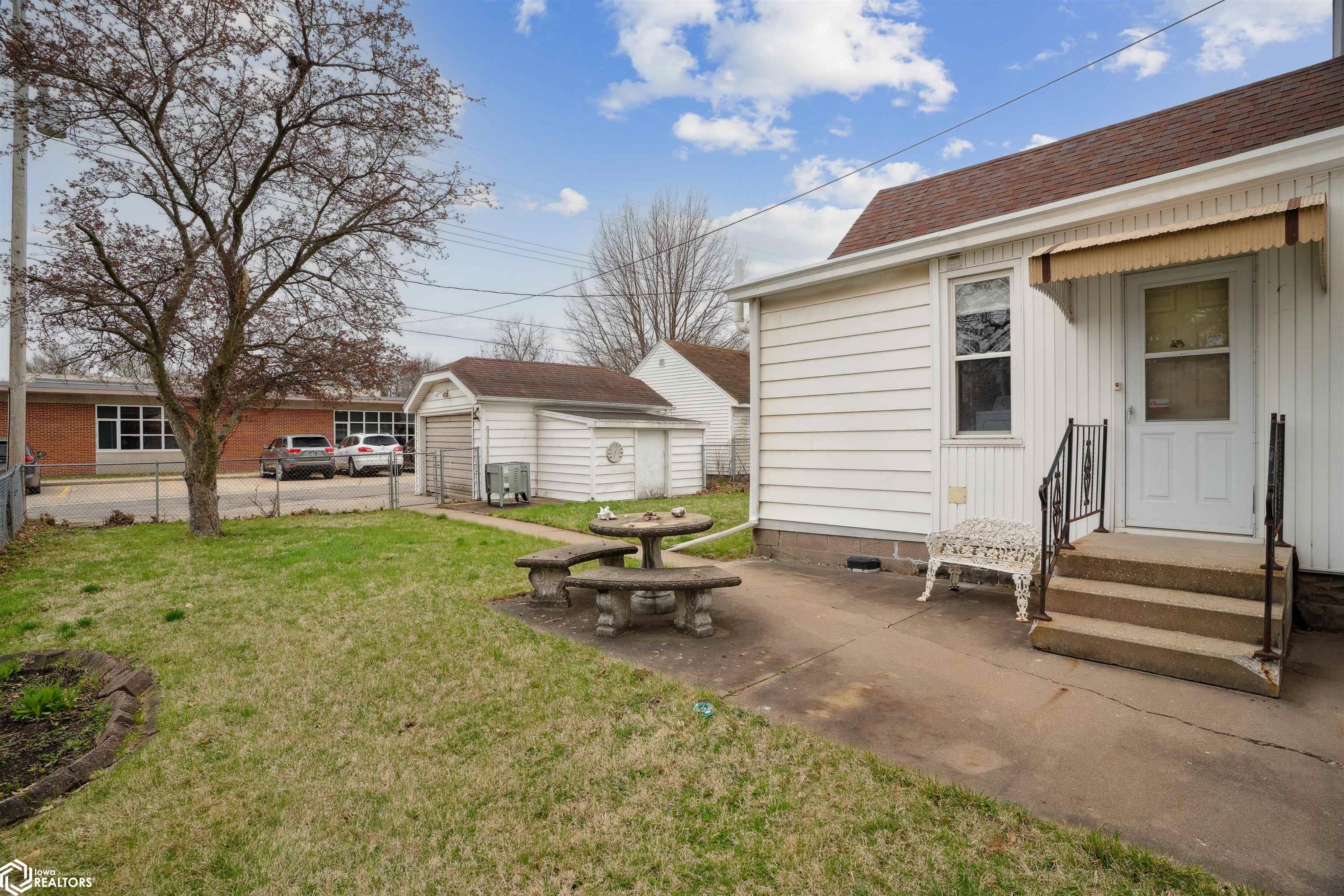 1523 Oakdale Street, Burlington, Iowa image 25