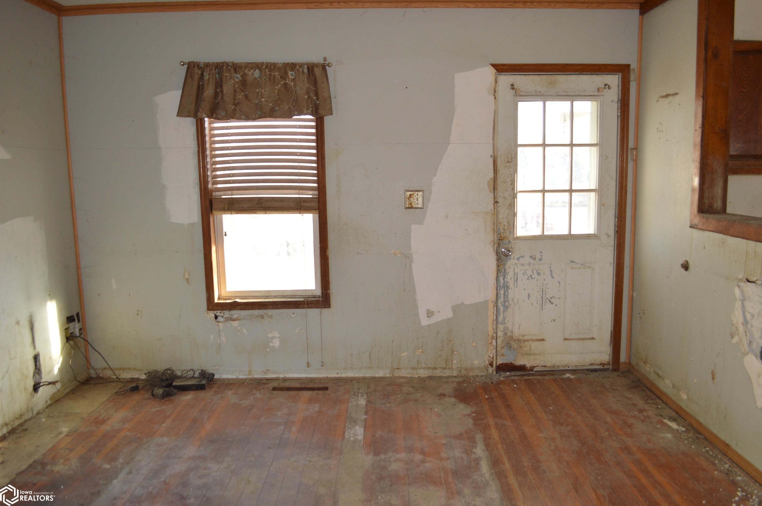 105 3rd Street, Grafton, Iowa image 14