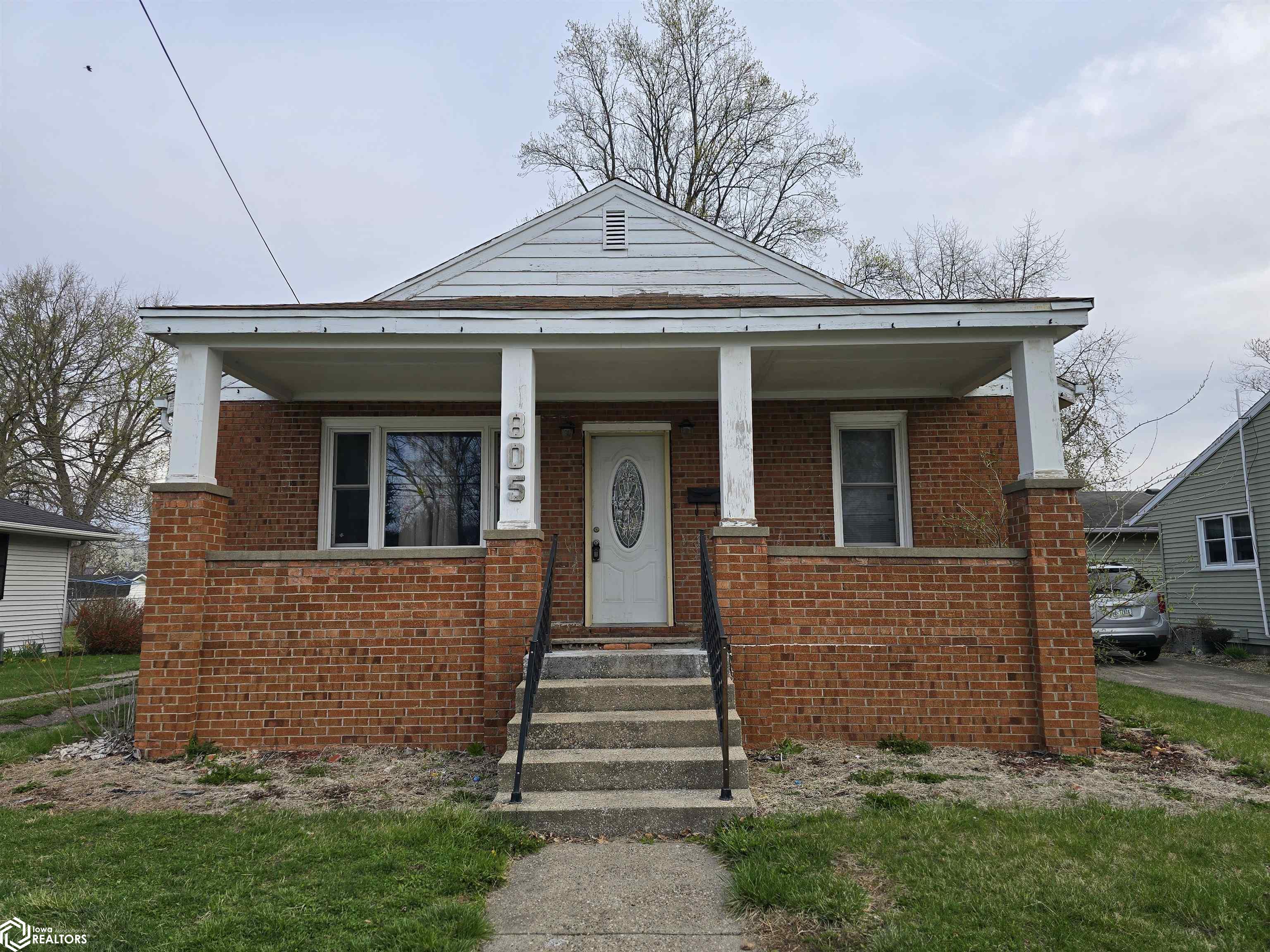805 E Monroe Street, Mount Pleasant, Iowa image 1
