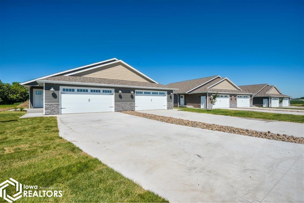 707 Layne Drive #1, West Burlington, Iowa image 1