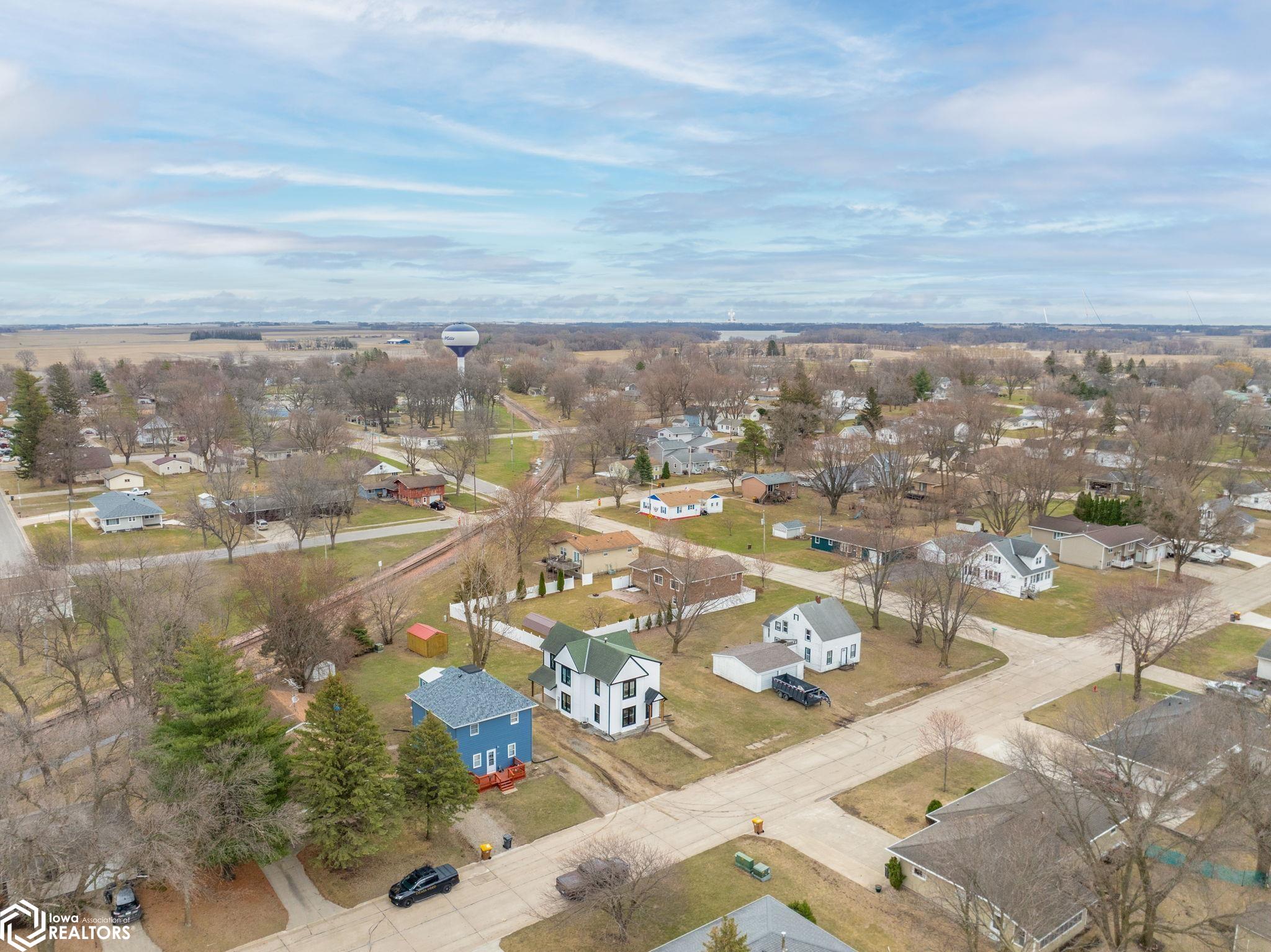 605 S Mill Street, Lake Mills, Iowa image 3