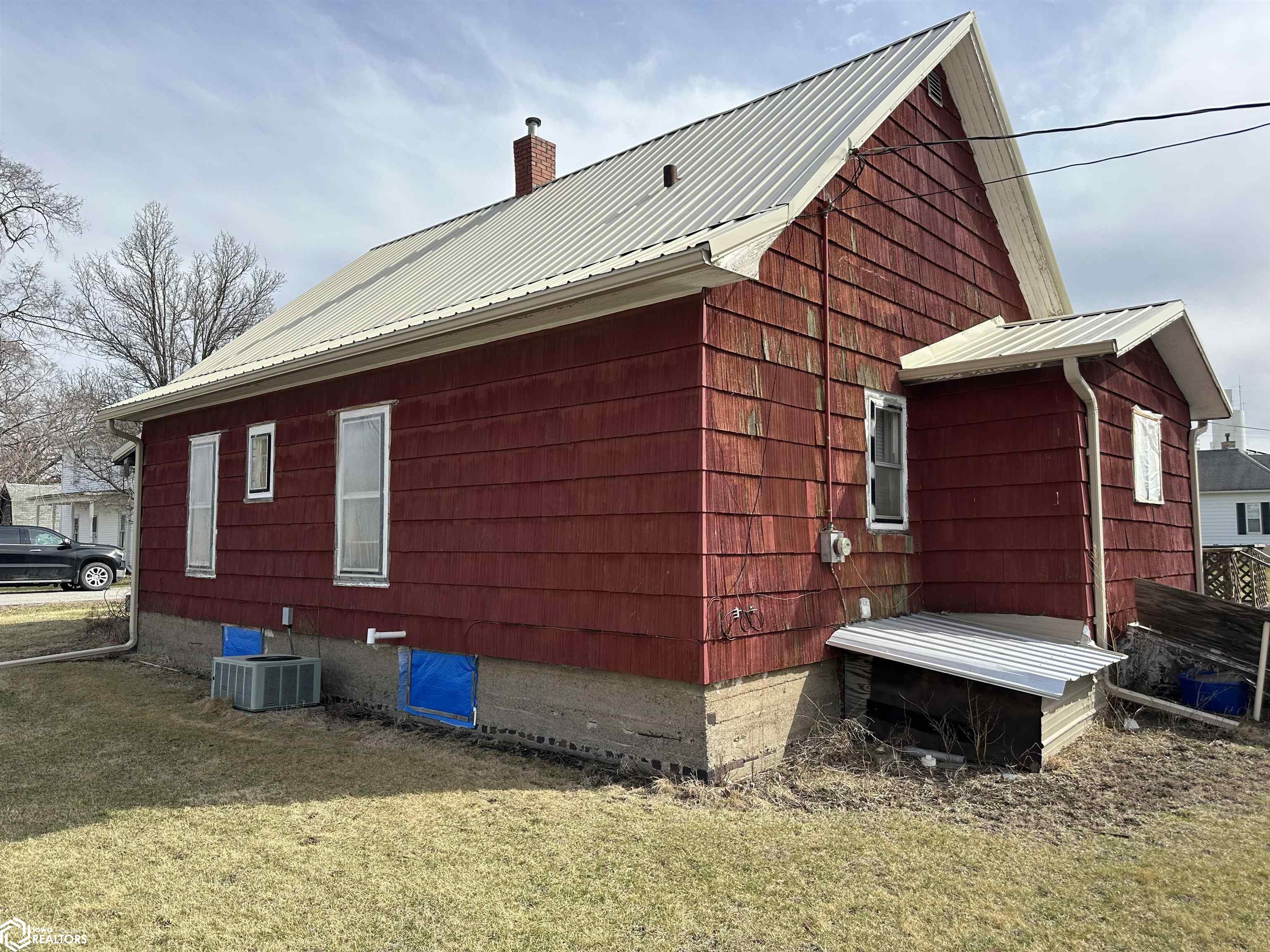 321 N C Street, Albia, Iowa image 3