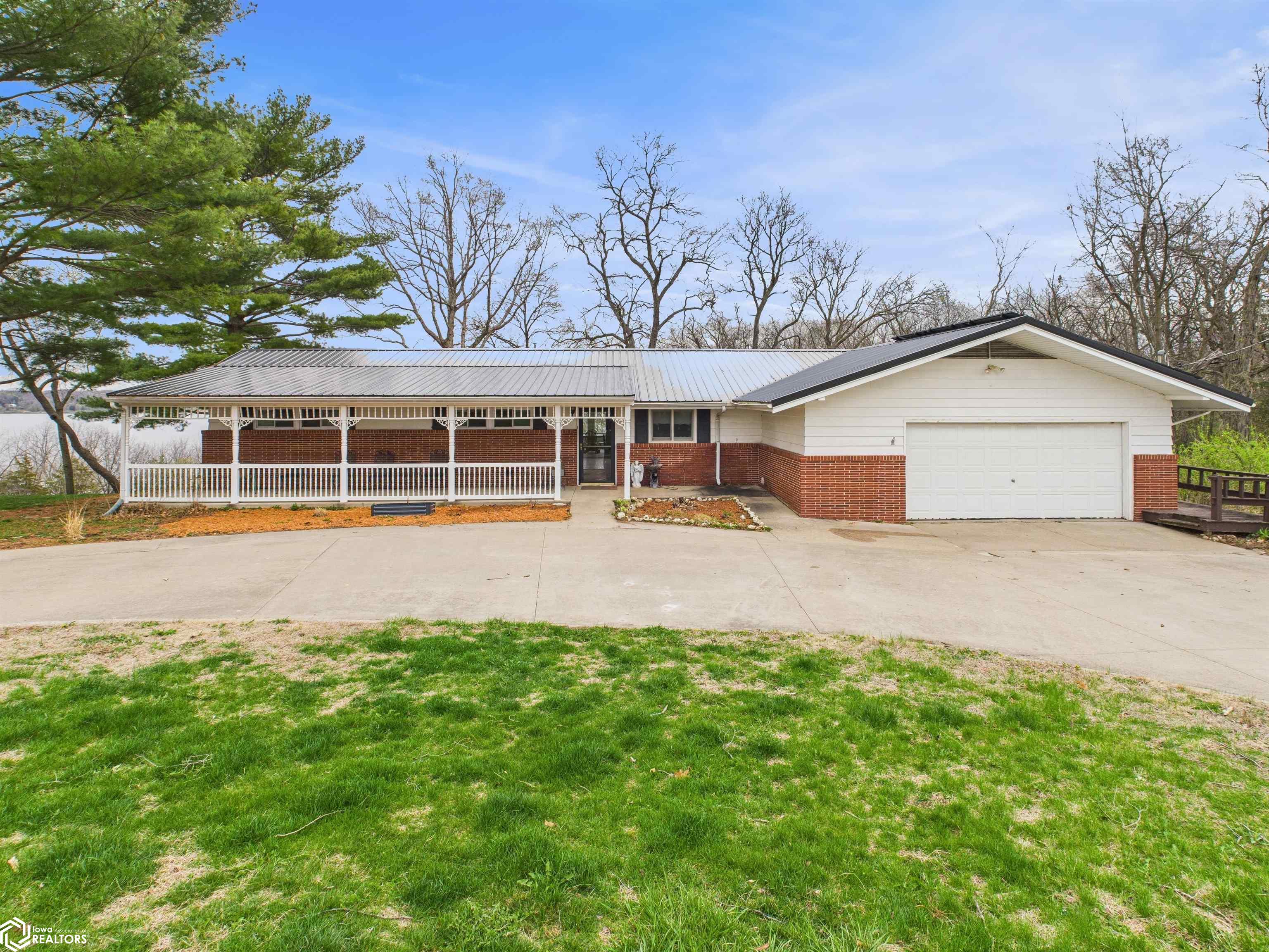 3295 Middle Road, Keokuk, Iowa image 1