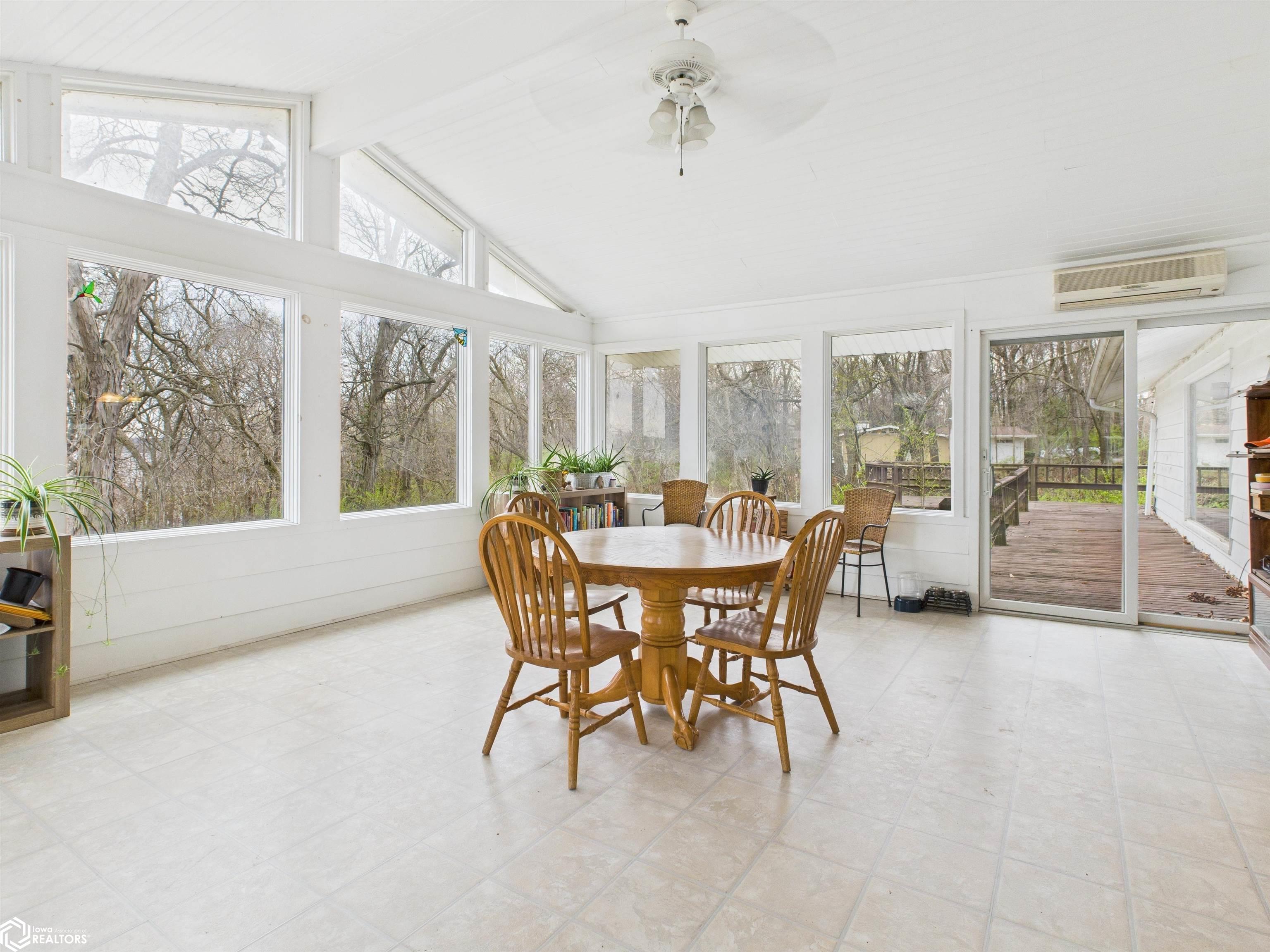 3295 Middle Road, Keokuk, Iowa image 11