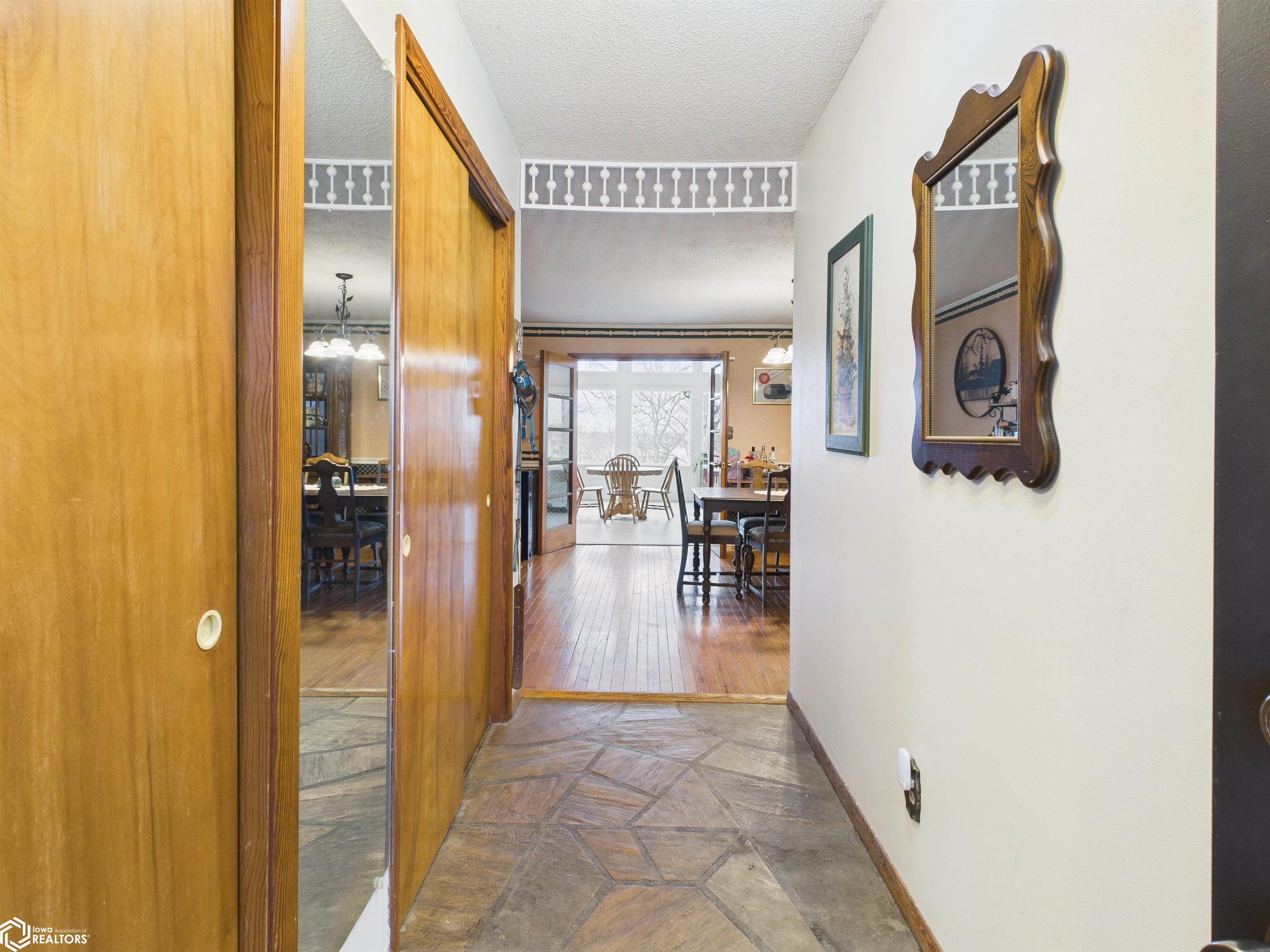 3295 Middle Road, Keokuk, Iowa image 3
