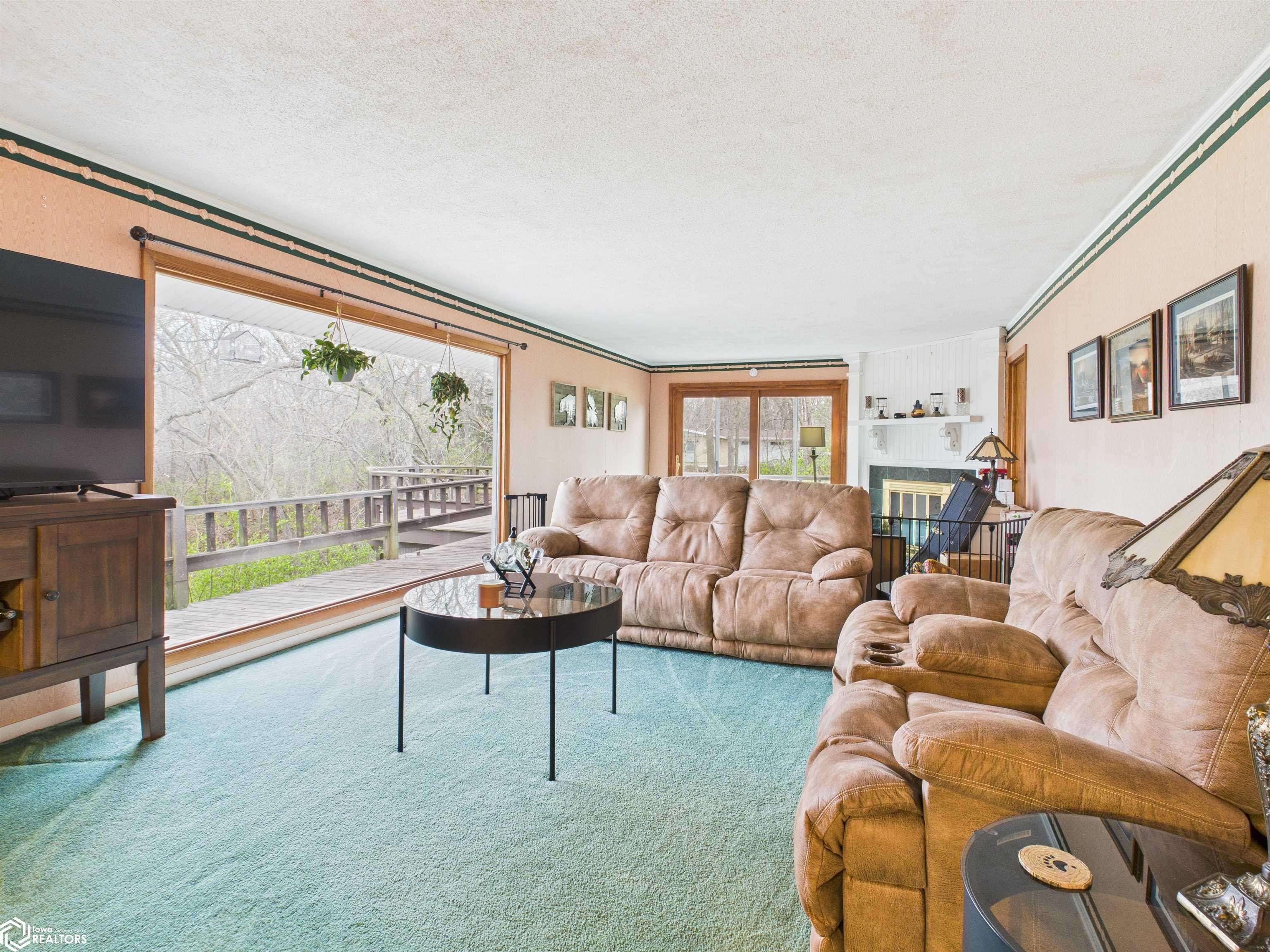 3295 Middle Road, Keokuk, Iowa image 6