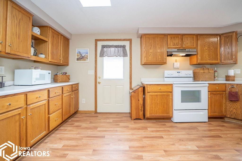 2057 Larrys Drive, Brooklyn, Iowa image 16
