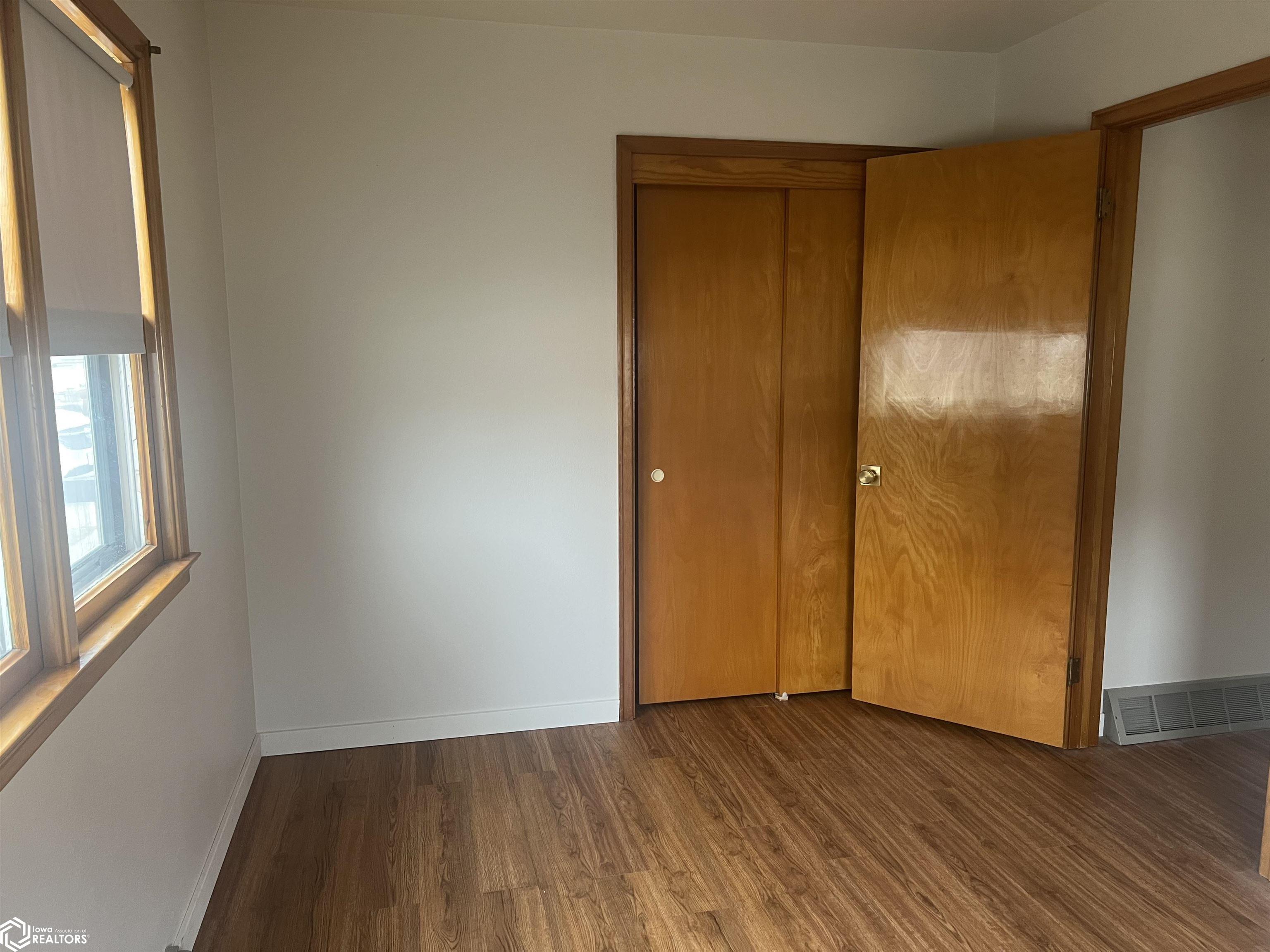 710 8th St. S., Humboldt, Iowa image 17