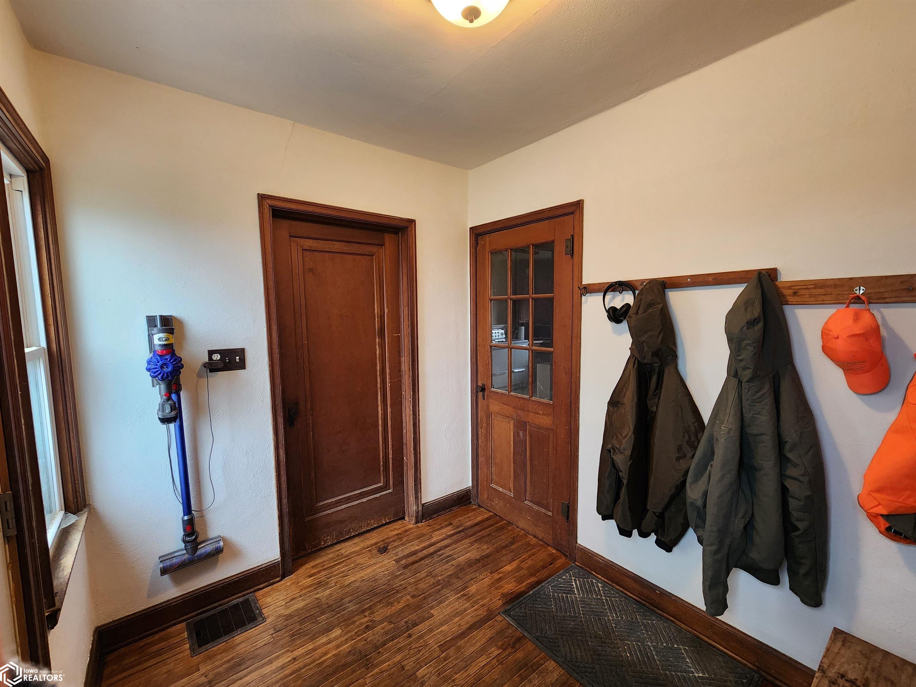 69837 Lansing Road, Wiota, Iowa image 3