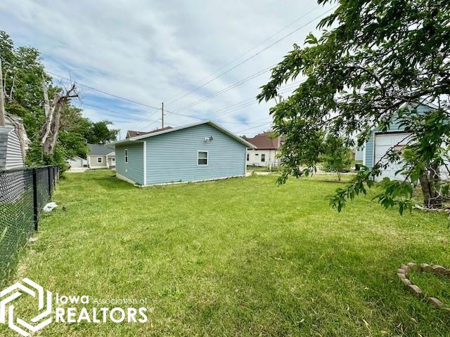108 N 5th Avenue, Marshalltown, Iowa image 2