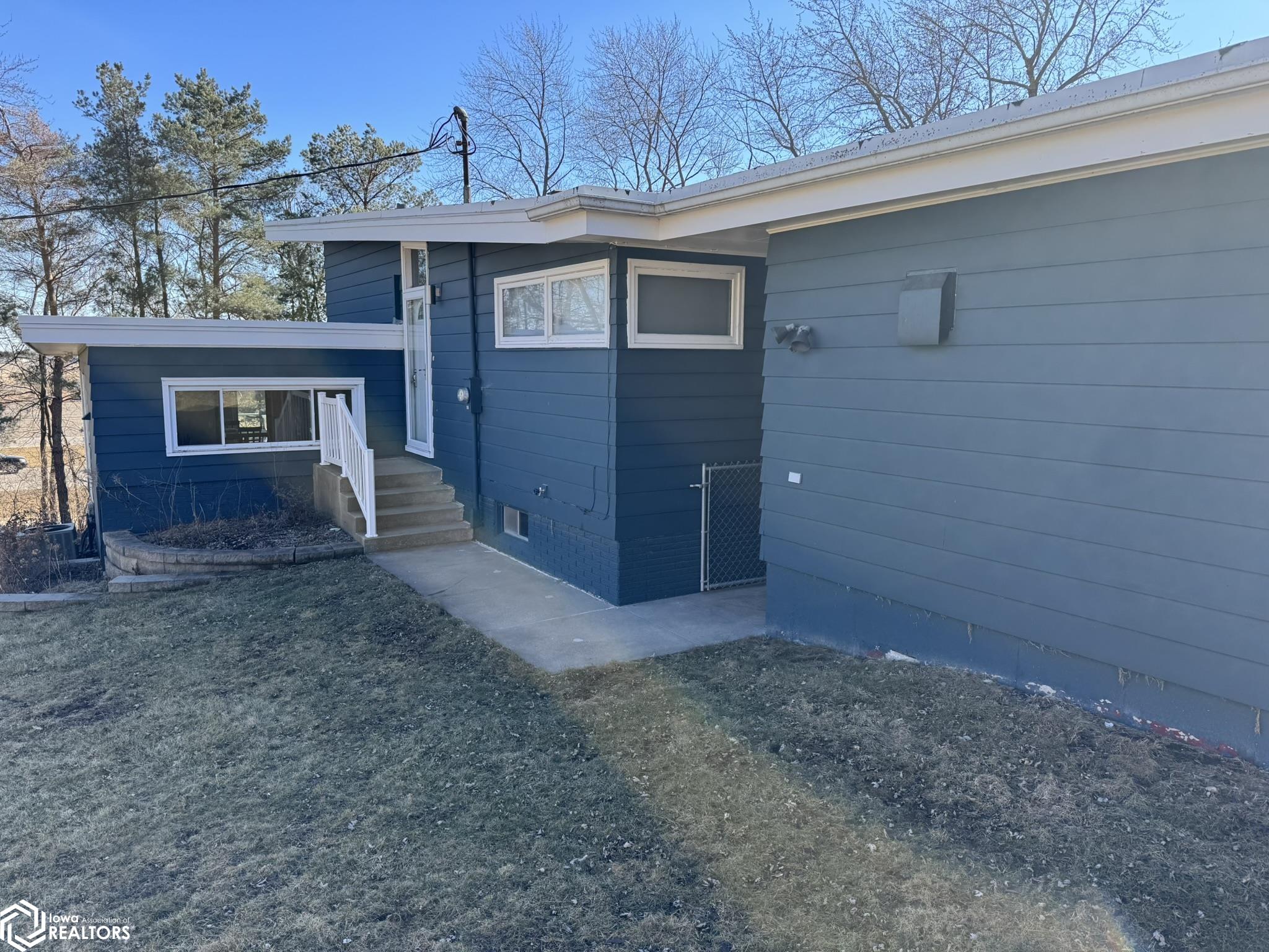 1204 Ashley Drive, Iowa City, Iowa image 13