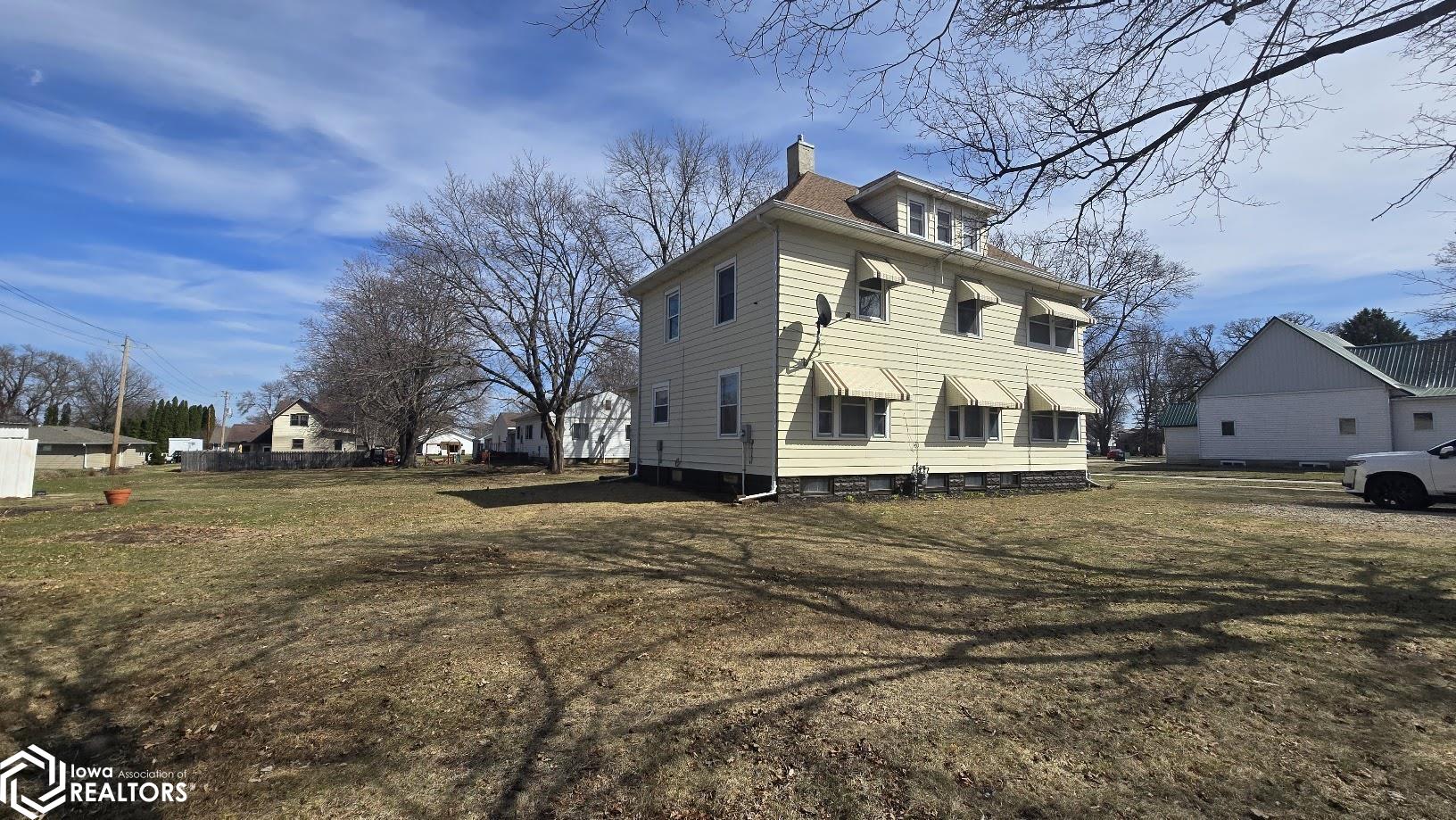 401 E Main Street, Lake Mills, Iowa image 2