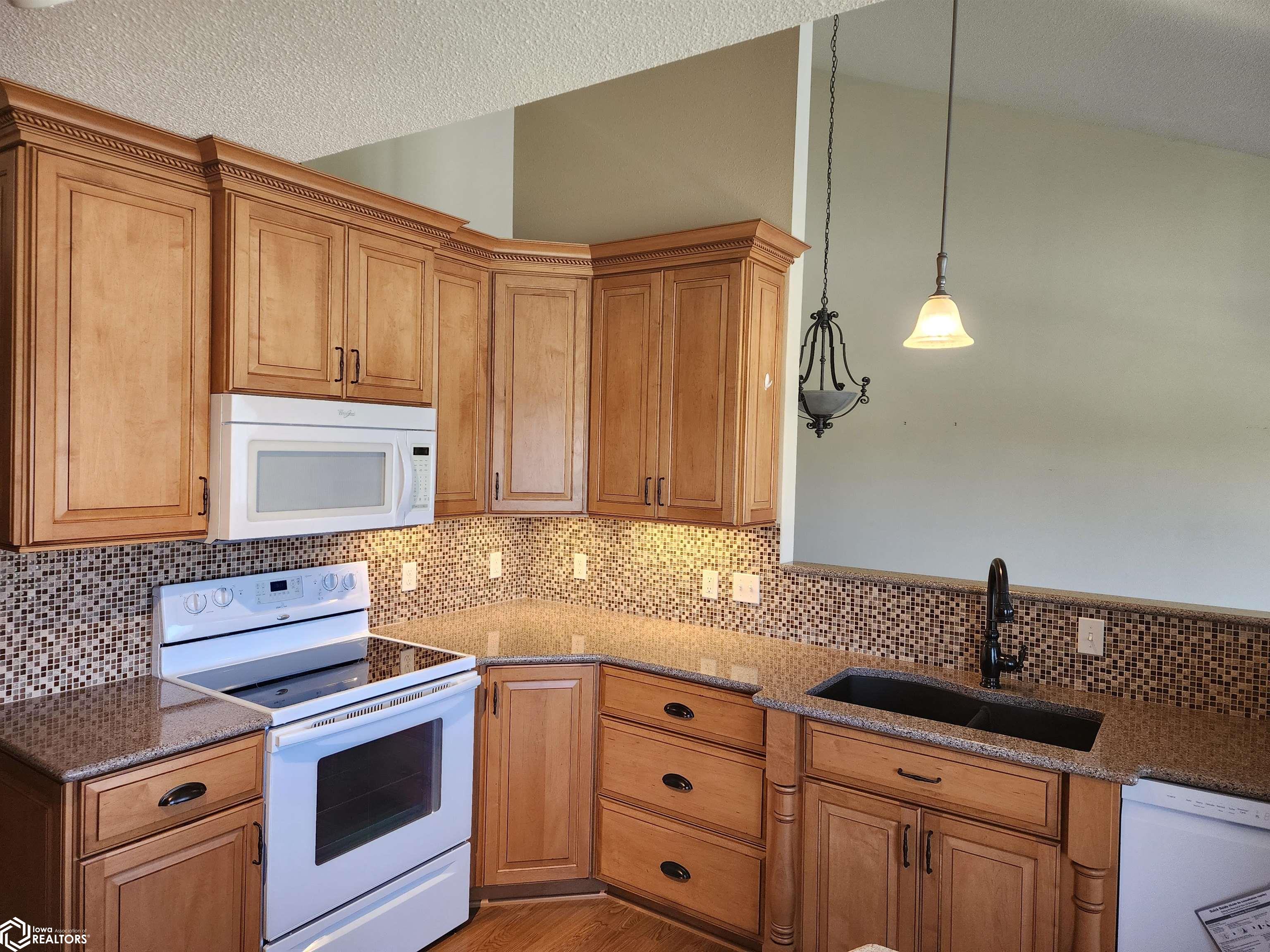 1703 E 14th Street #22, Atlantic, Iowa image 9